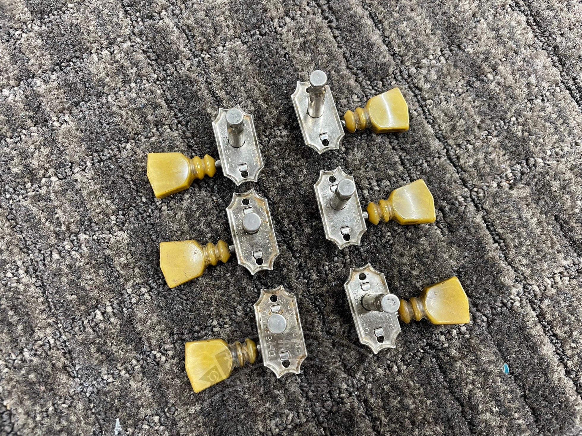 1960s Kluson Deluxe Single - line / Keystone Buttons / Double Ring Tuners - TC楽器 - TCGAKKI