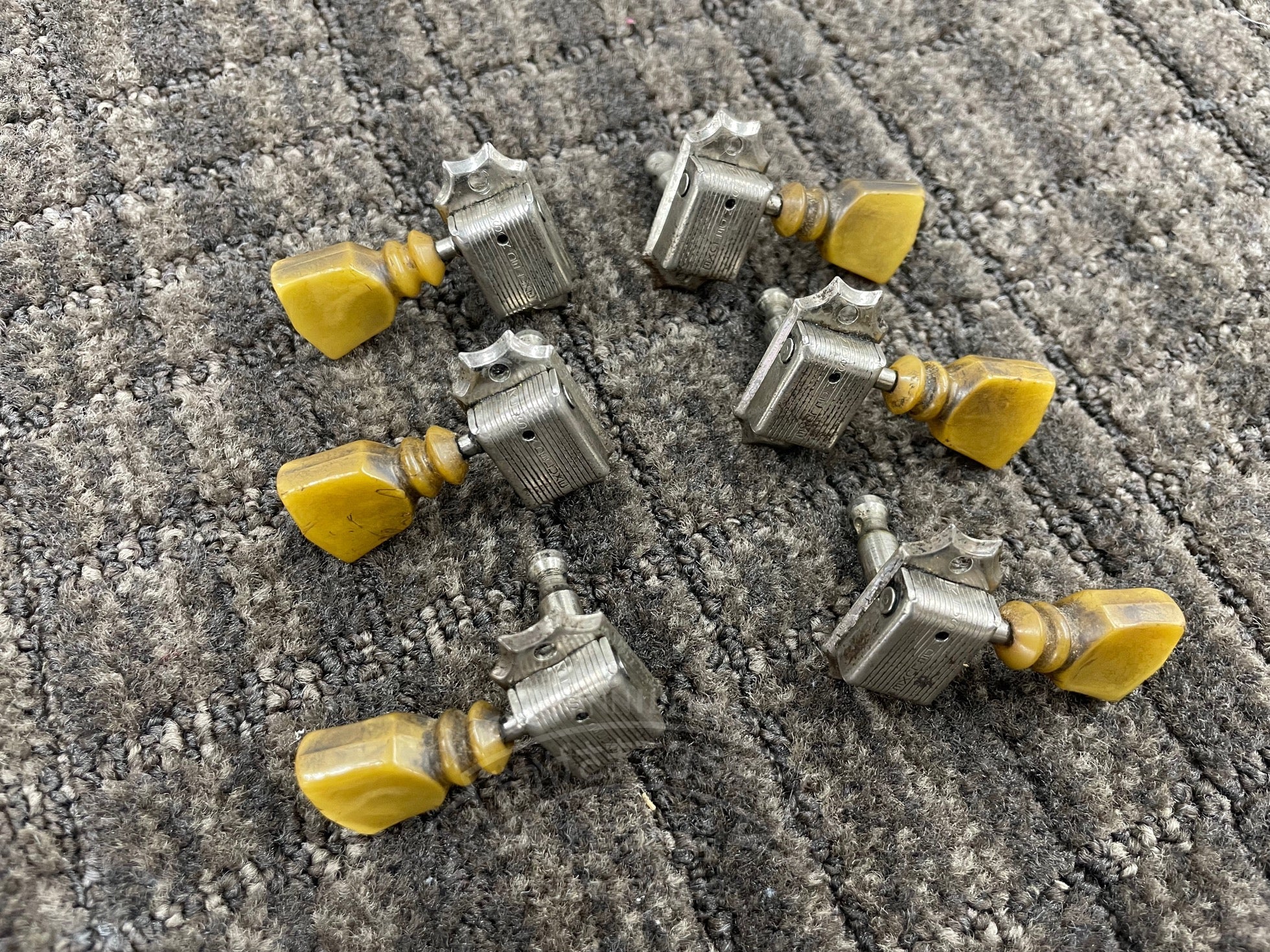 1960s Kluson Deluxe Single - line / Keystone Buttons / Double Ring Tuners - TC楽器 - TCGAKKI