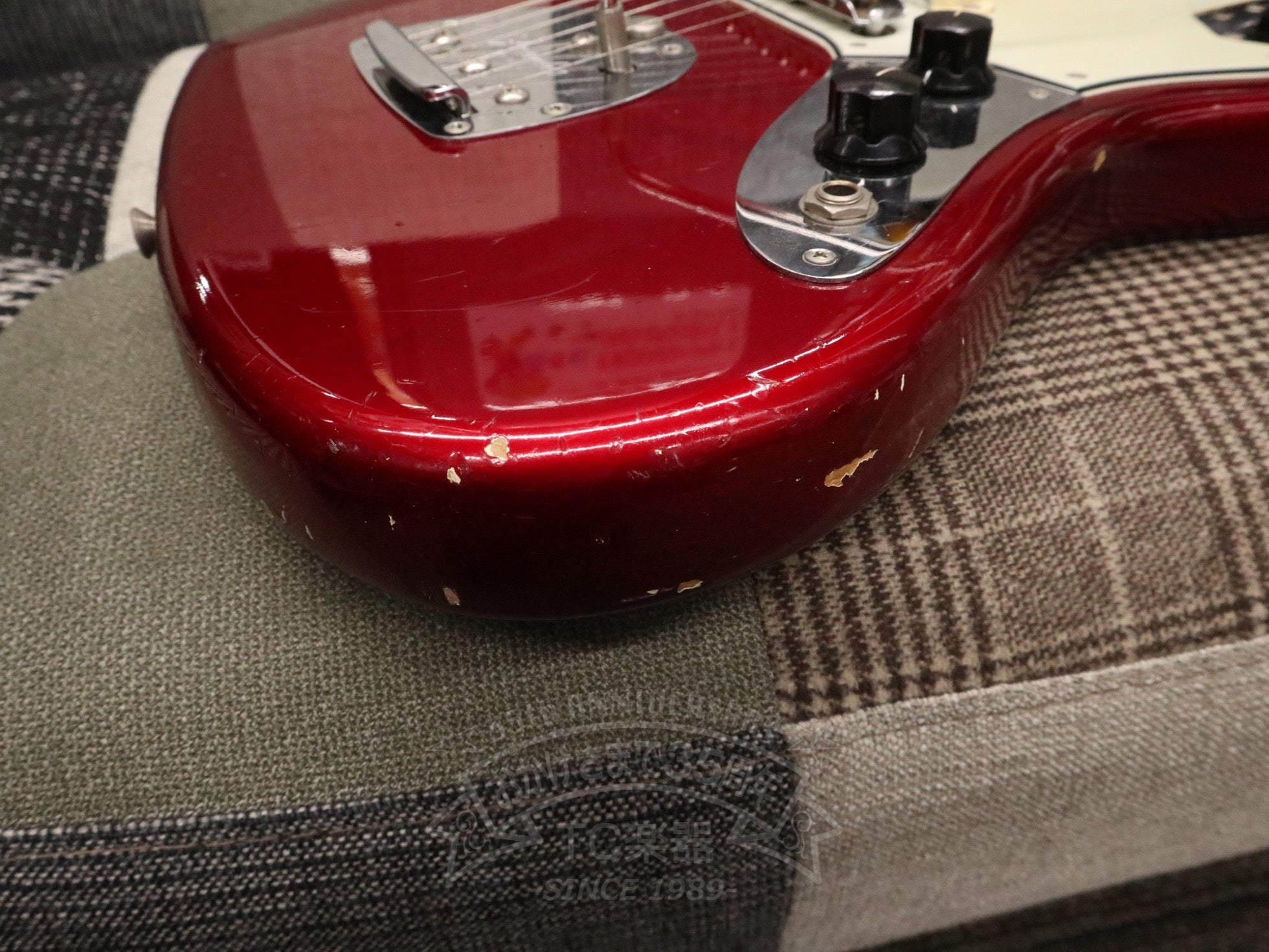 1964 JAGUAR Candy Apple Red Matching Head - TC楽器 - TCGAKKI