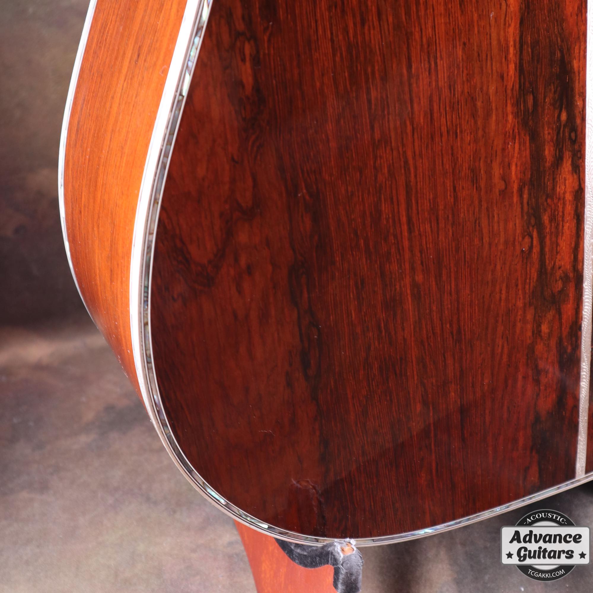 1967年製 D - 28 "TRAIN"(Inlayed by Larry Robinson,Engraved by Greg Rich) - TC楽器 - TCGAKKI