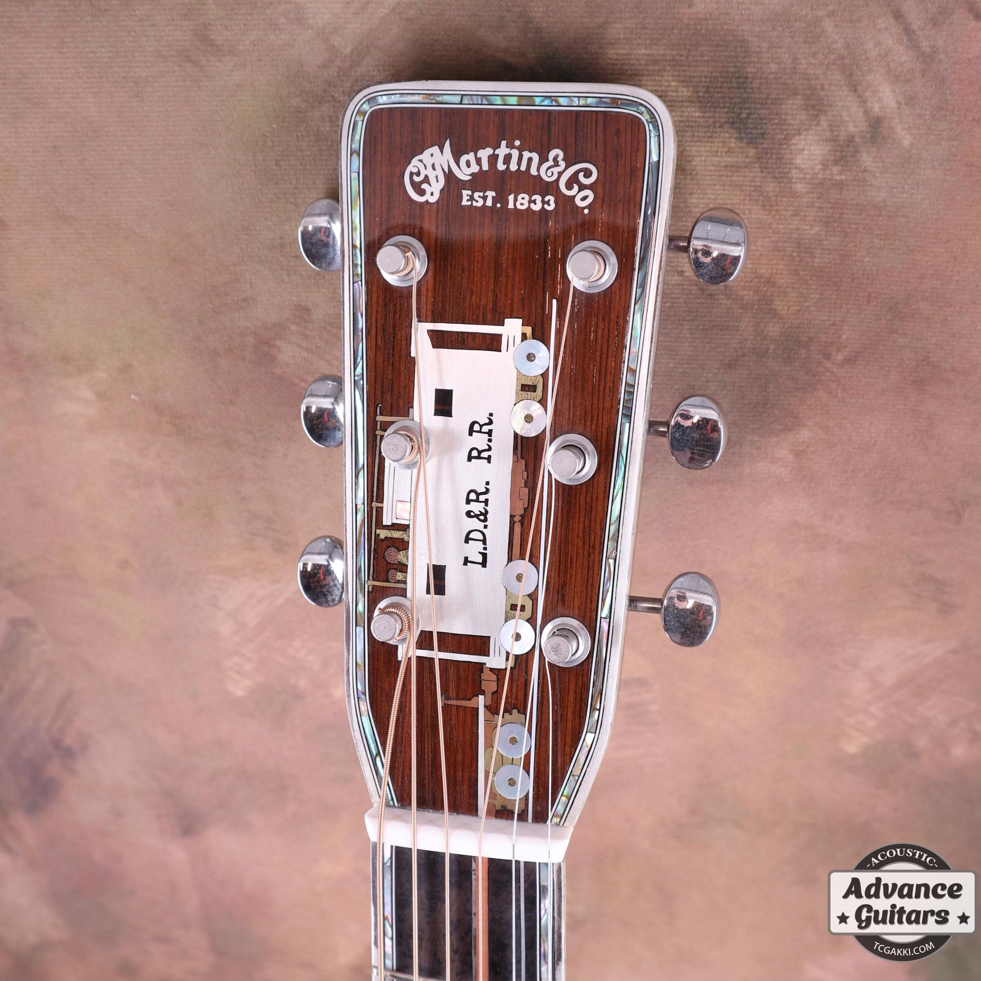 1967年製 D - 28 "TRAIN"(Inlayed by Larry Robinson,Engraved by Greg Rich) - TC楽器 - TCGAKKI