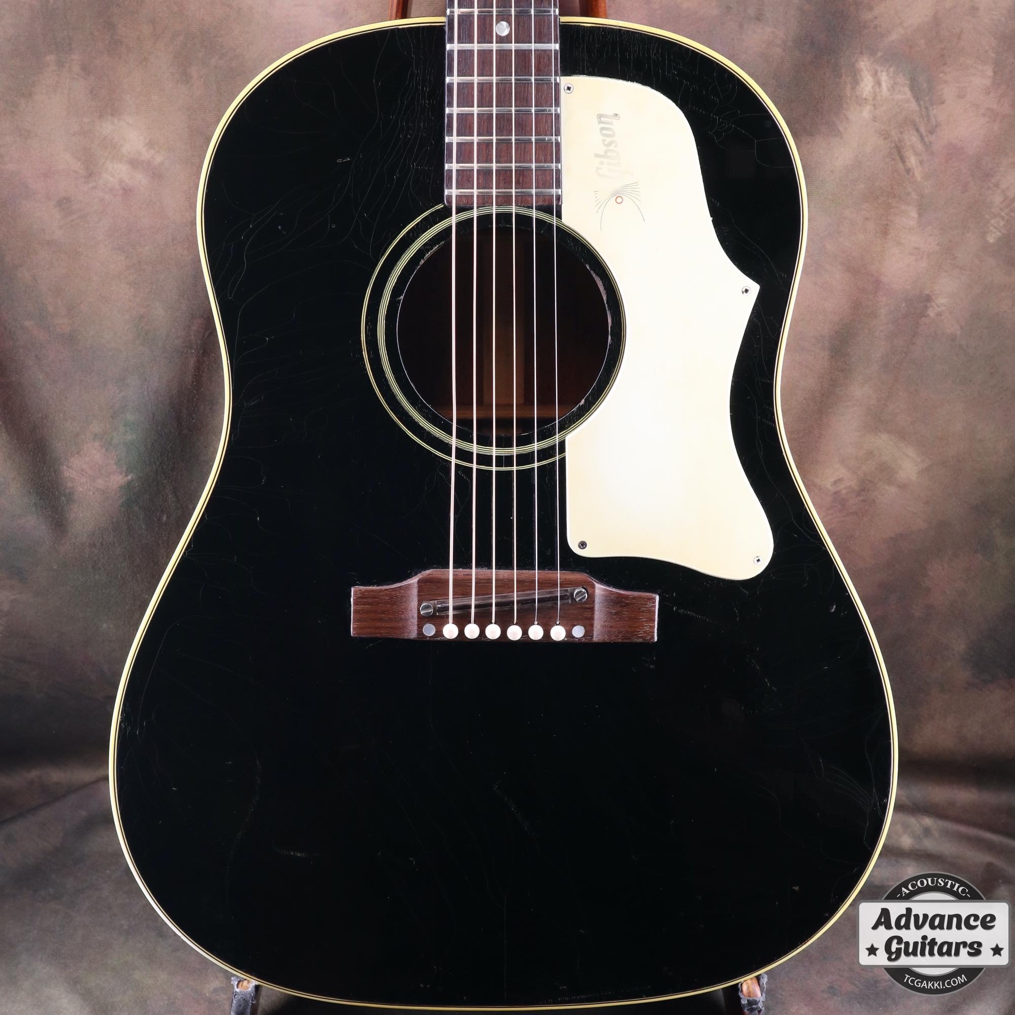 1968年製 J - 45 Ebony Black - TC楽器 - TCGAKKI