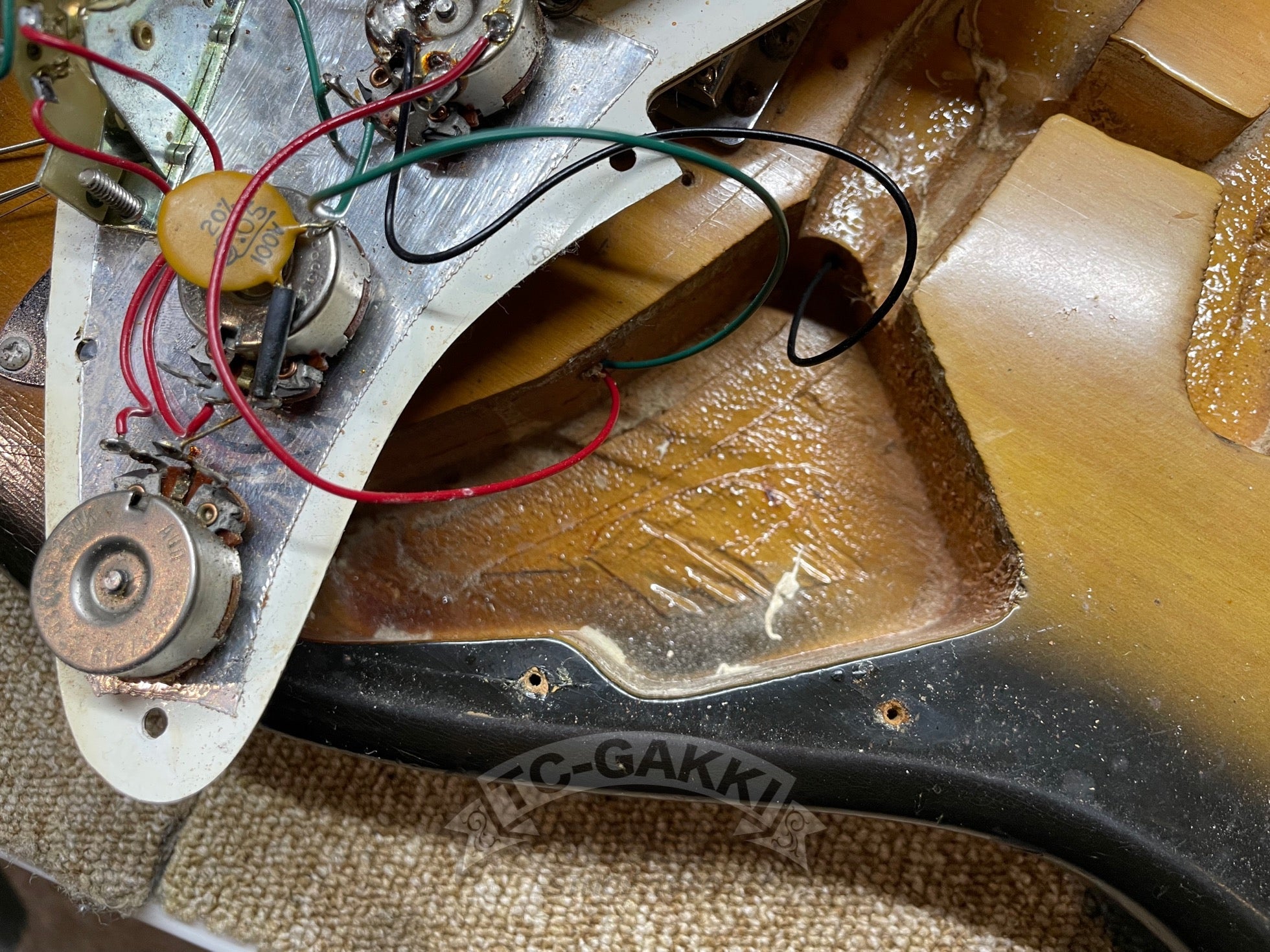 1973 STRATOCASTER Alder / Maple 3Tone Sunburst - TC楽器 - TCGAKKI