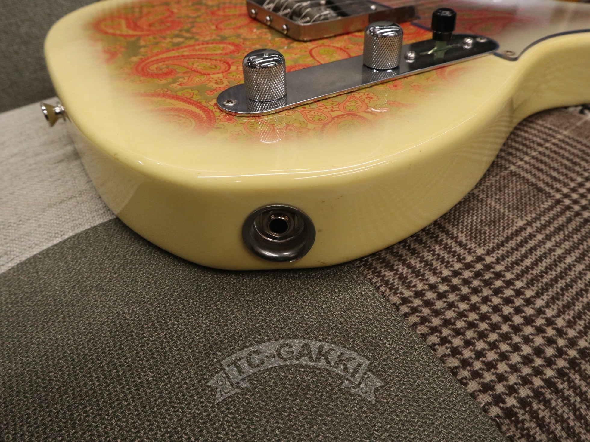 1980s TL69 - 75 Pink Paisley White Burst - TC楽器 - TCGAKKI