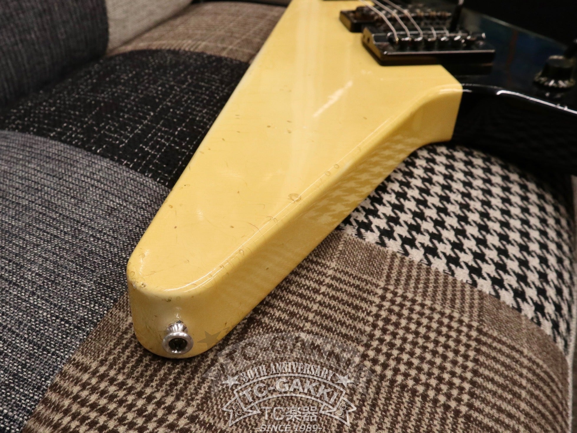 1985 Custom Shop Edition Rudolf Schenker Flyng V - TC楽器 - TCGAKKI