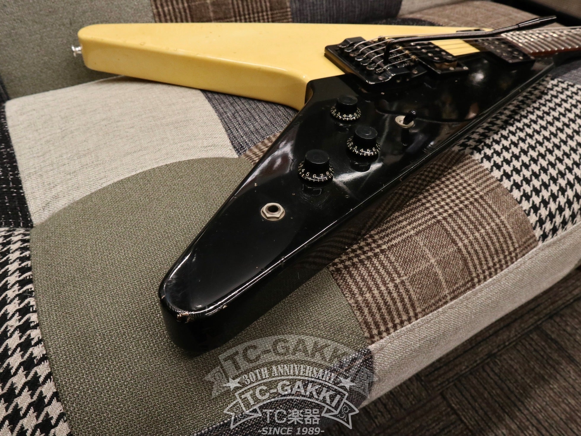 1985 Custom Shop Edition Rudolf Schenker Flyng V - TC楽器 - TCGAKKI