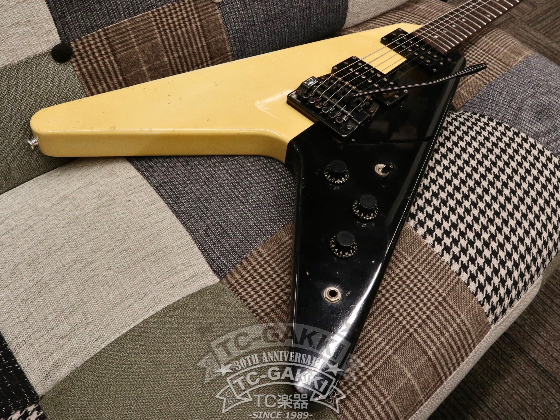 1985 Custom Shop Edition Rudolf Schenker Flyng V - TC楽器 - TCGAKKI