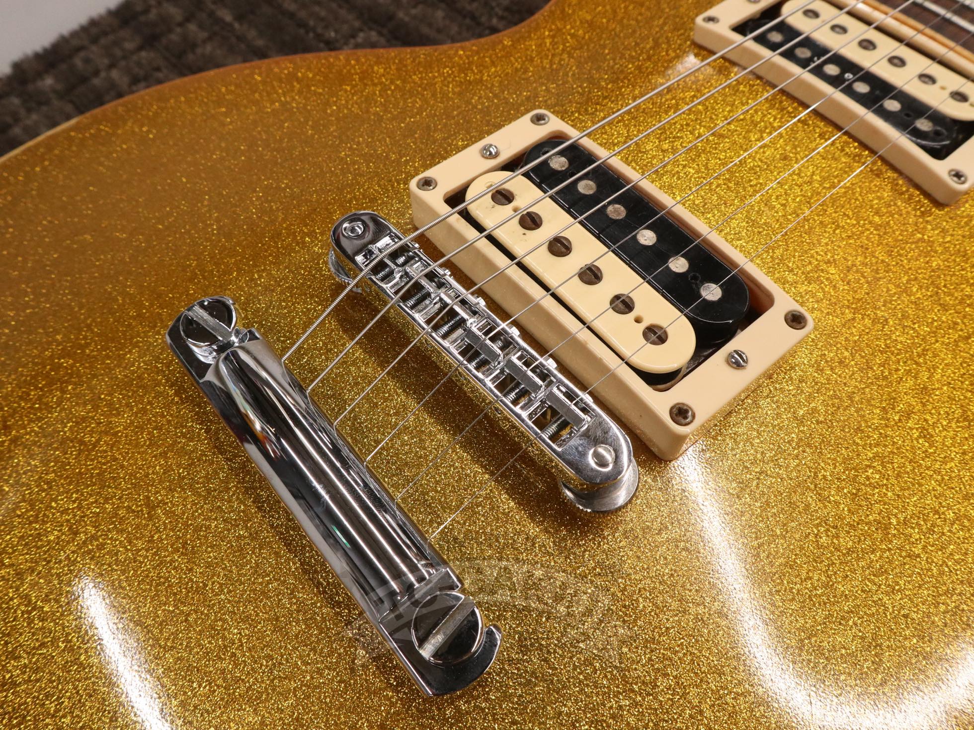2000 Les Paul Standard Gold Sparkle Millennium Limited Edition - TC楽器 - TCGAKKI