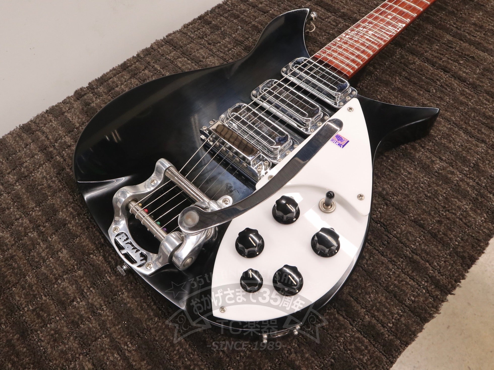 2001 325V63 with Bigsby Jet Glo - TC楽器 - TCGAKKI