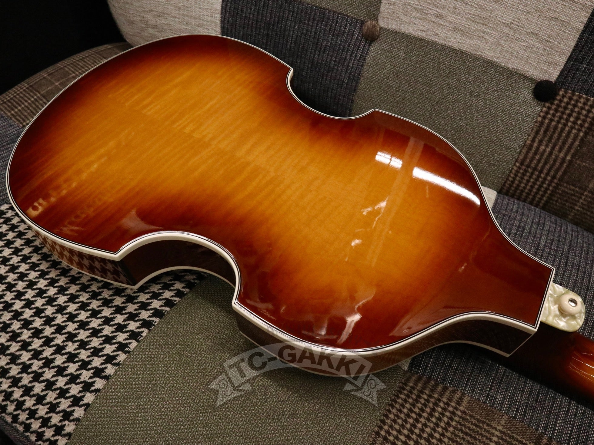 2012 125th Anniversary Vintage 61 Cavern - TC楽器 - TCGAKKI