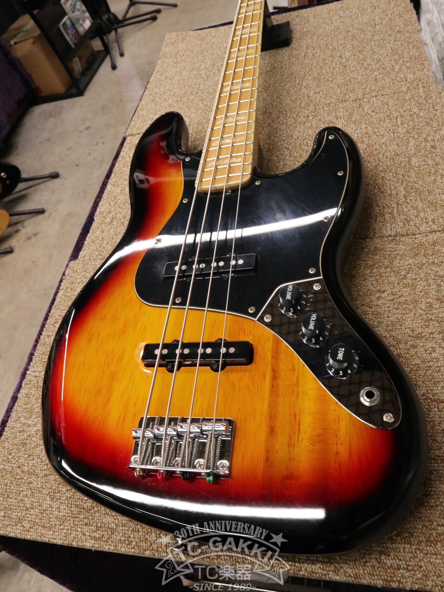 2013 Vintage Modified Jazz Bass 77 - TC楽器 - TCGAKKI