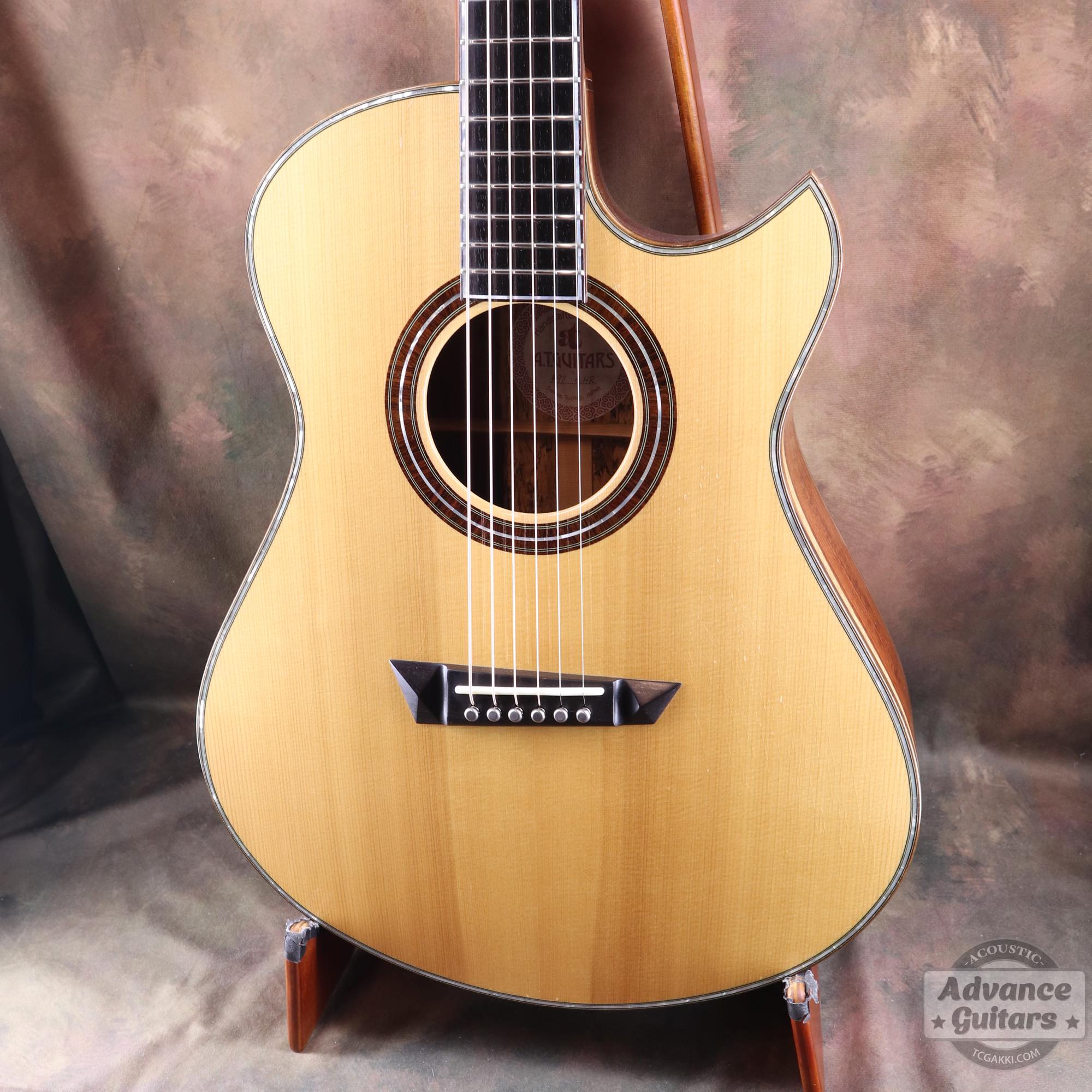 2019年製 97 OM the "Nine - Tailed Fox" - TC楽器 - TCGAKKI