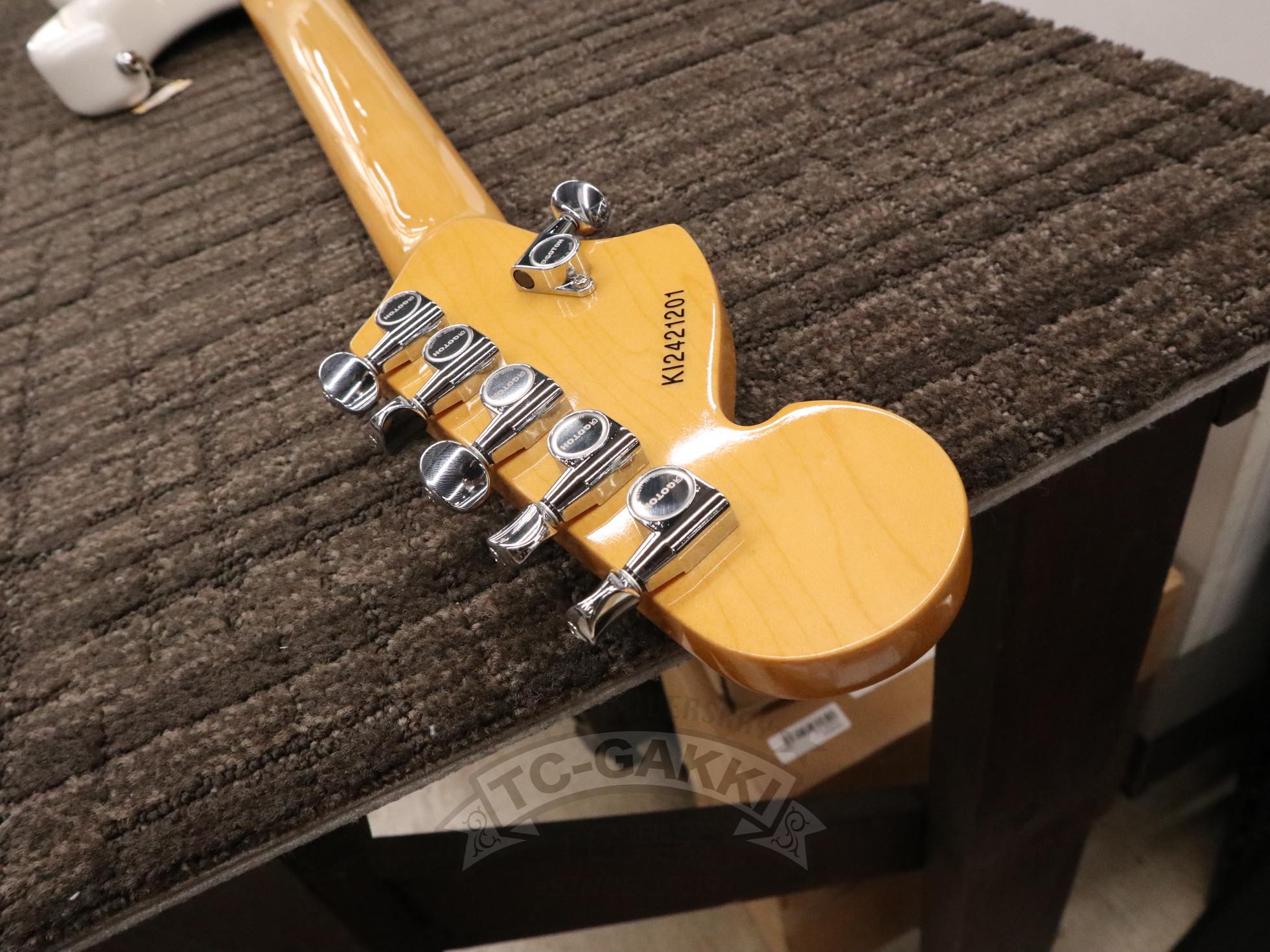 2024 KG - Violator Deacon / R - TC楽器 - TCGAKKI