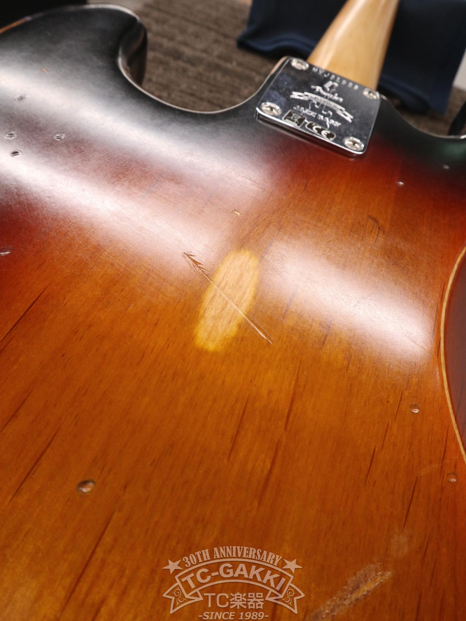 60th Anniversary Road Worn Jazz Bass - TC楽器 - TCGAKKI