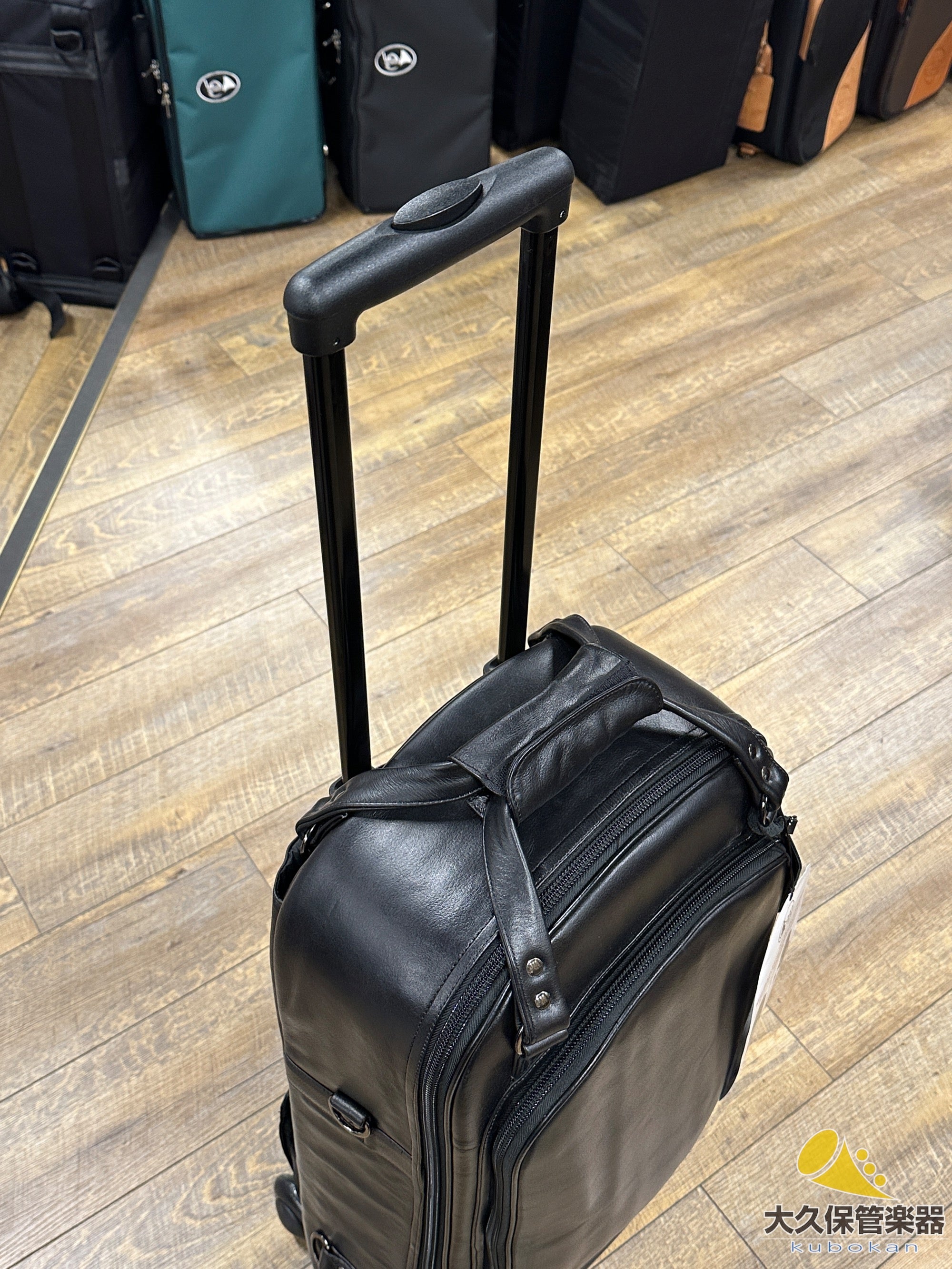 BOLSAS GARD 【Para 3 trompetas】 Serie Willy de cuero (13-WBFLK)