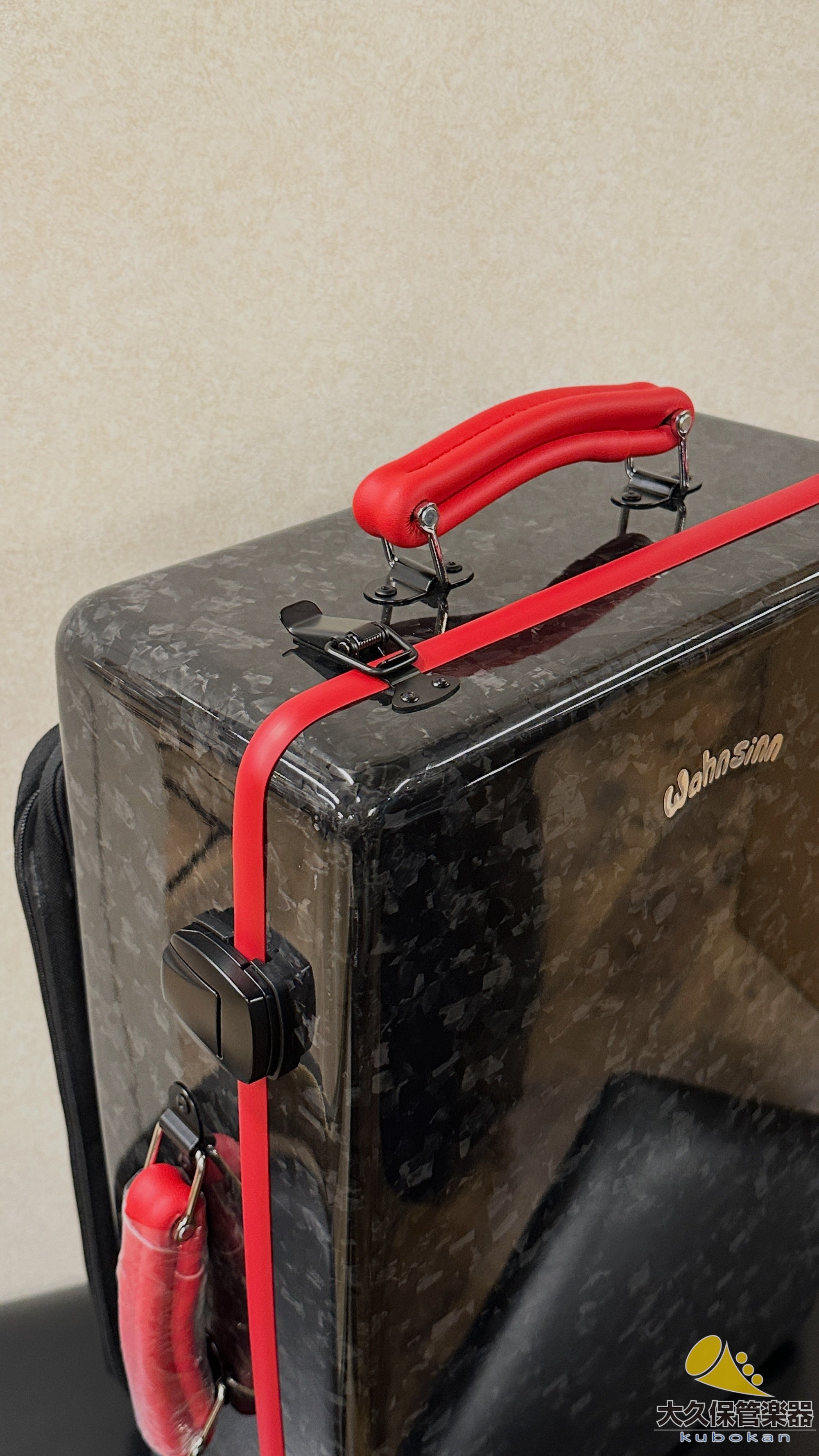 Wahnsinn Case【Trumpet Quad】3K Natural Carbon/Black