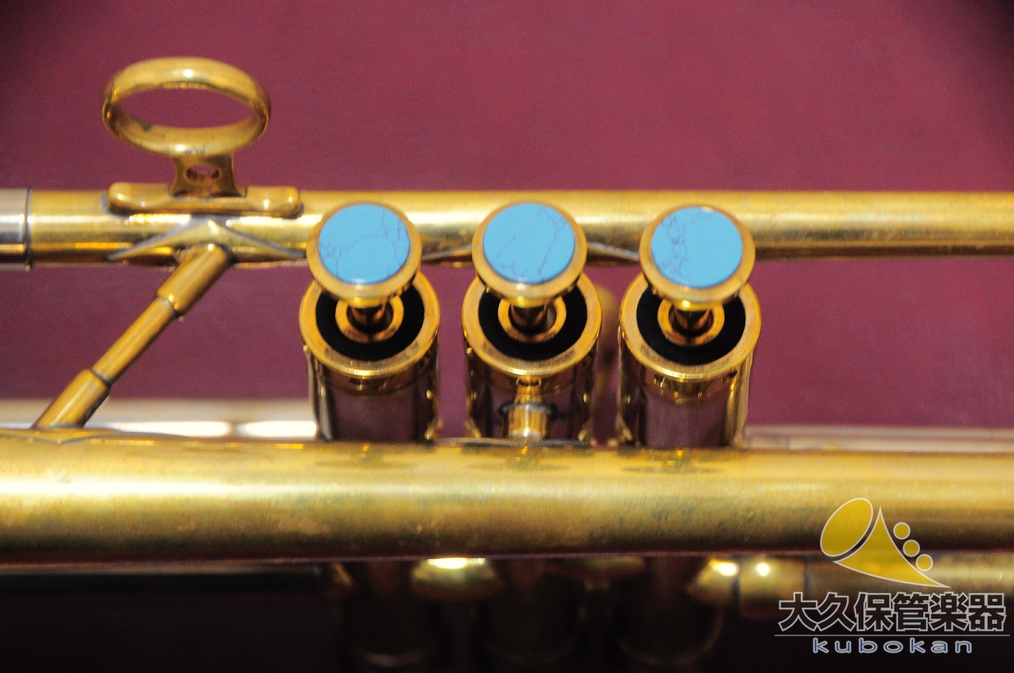 Trompeta de referencia en Si bemol Anillo para levantar los dedos