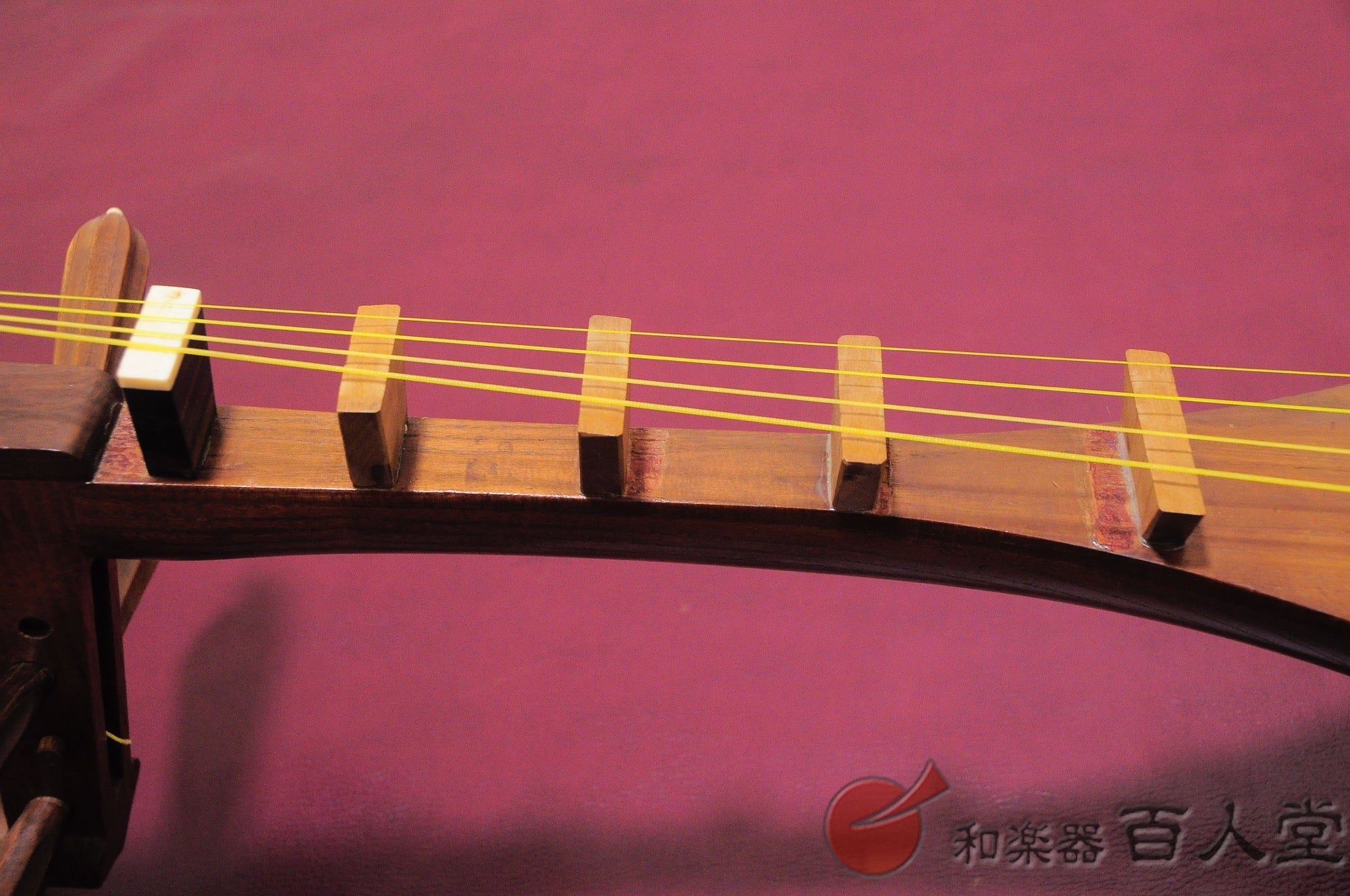 錦琵琶 (四絃五柱薩摩琵琶)