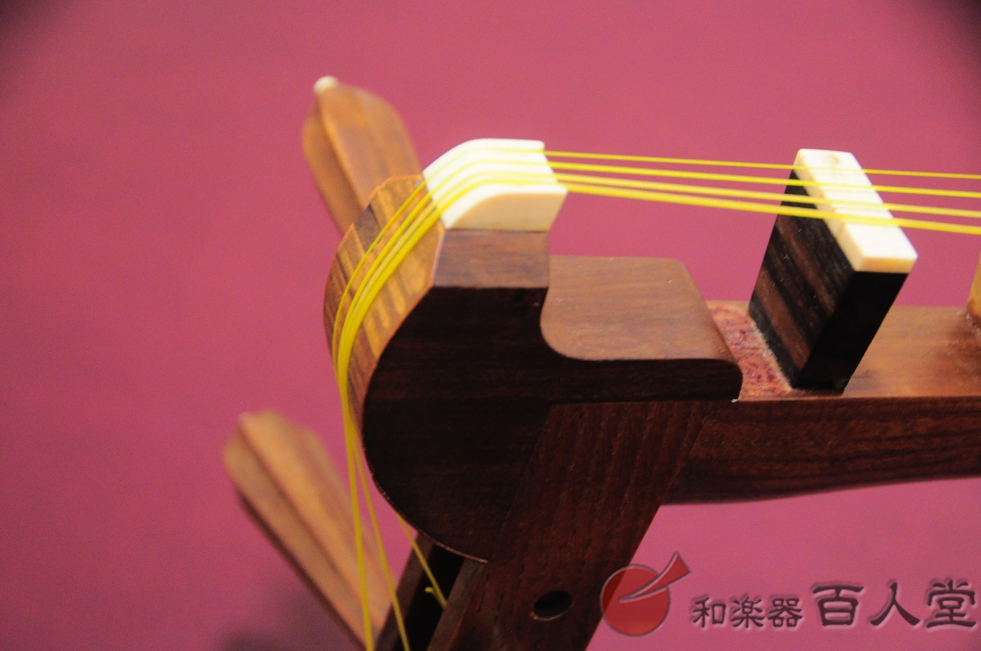 錦琵琶 (四絃五柱薩摩琵琶)