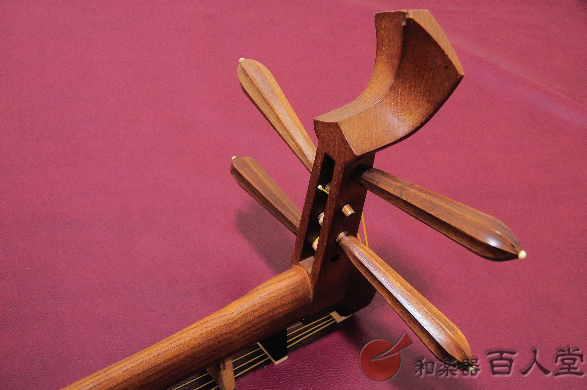 錦琵琶 (四絃五柱薩摩琵琶)