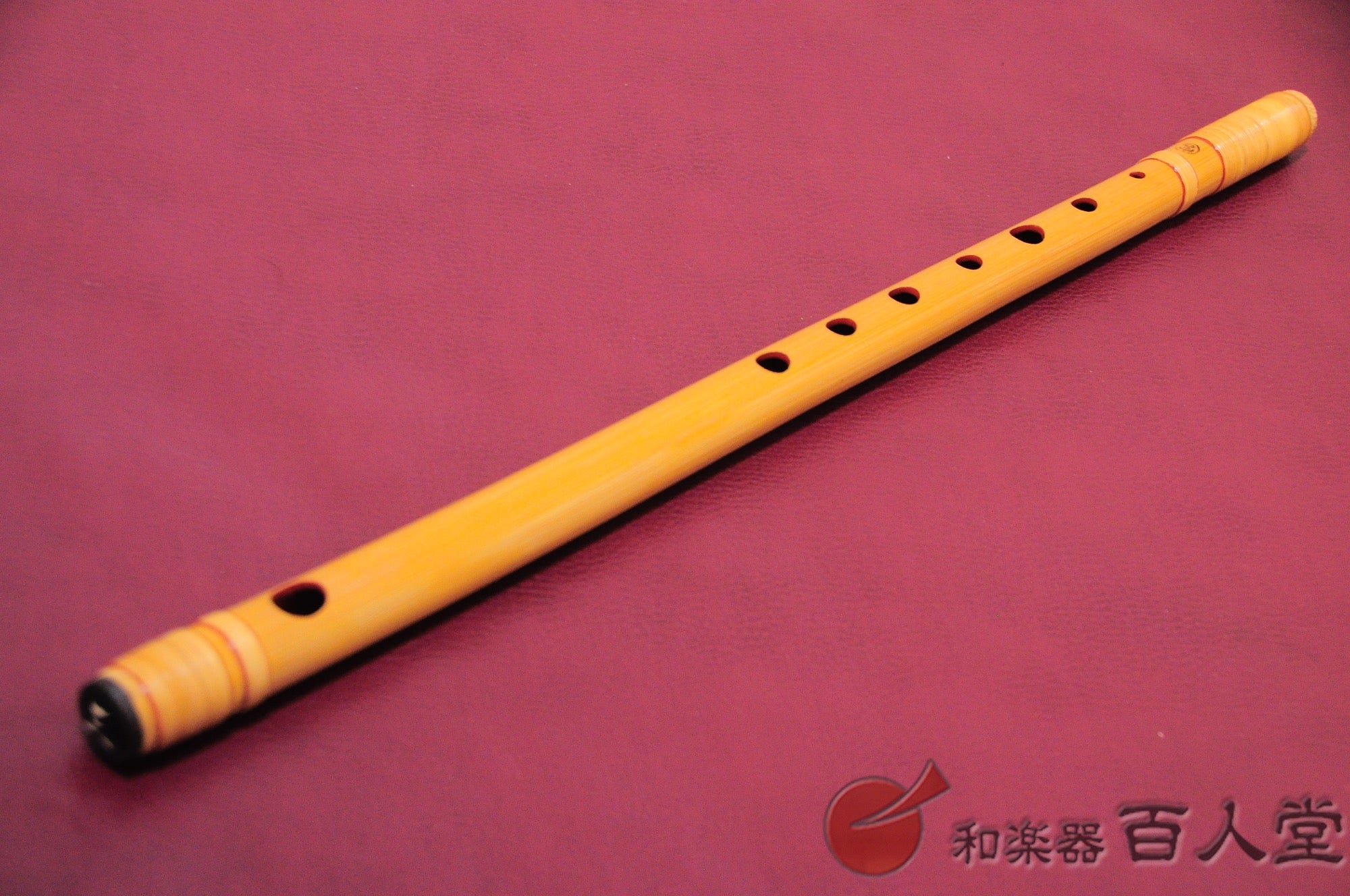 MIYAMOTO Unosuke Shinobue (shinobue), Marugu (flauta de afinación/ flauta cantante), tres afinaciones, bambú blanco, tenjimaki.