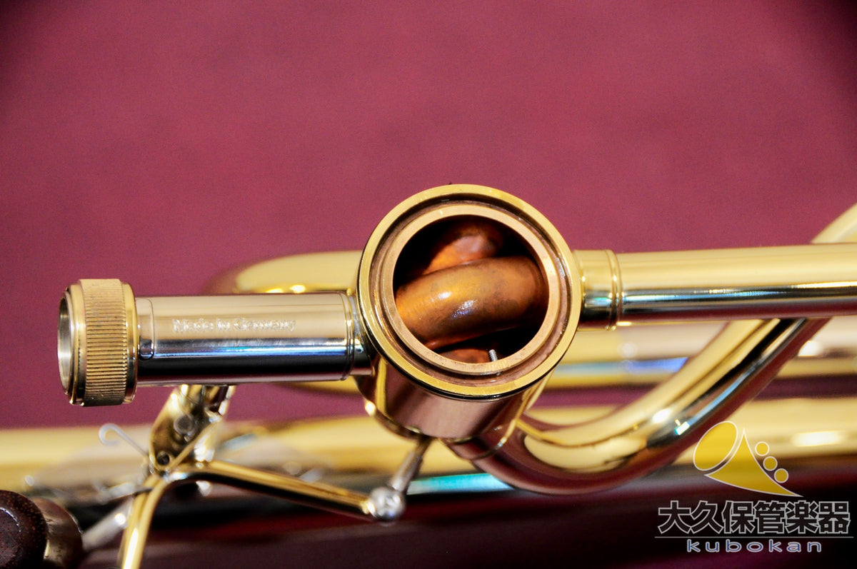 Antoine Courtois: Antoine Curtois (FRA) AC420MBH-1 Challenger II Taizen Tener Bus Trombone