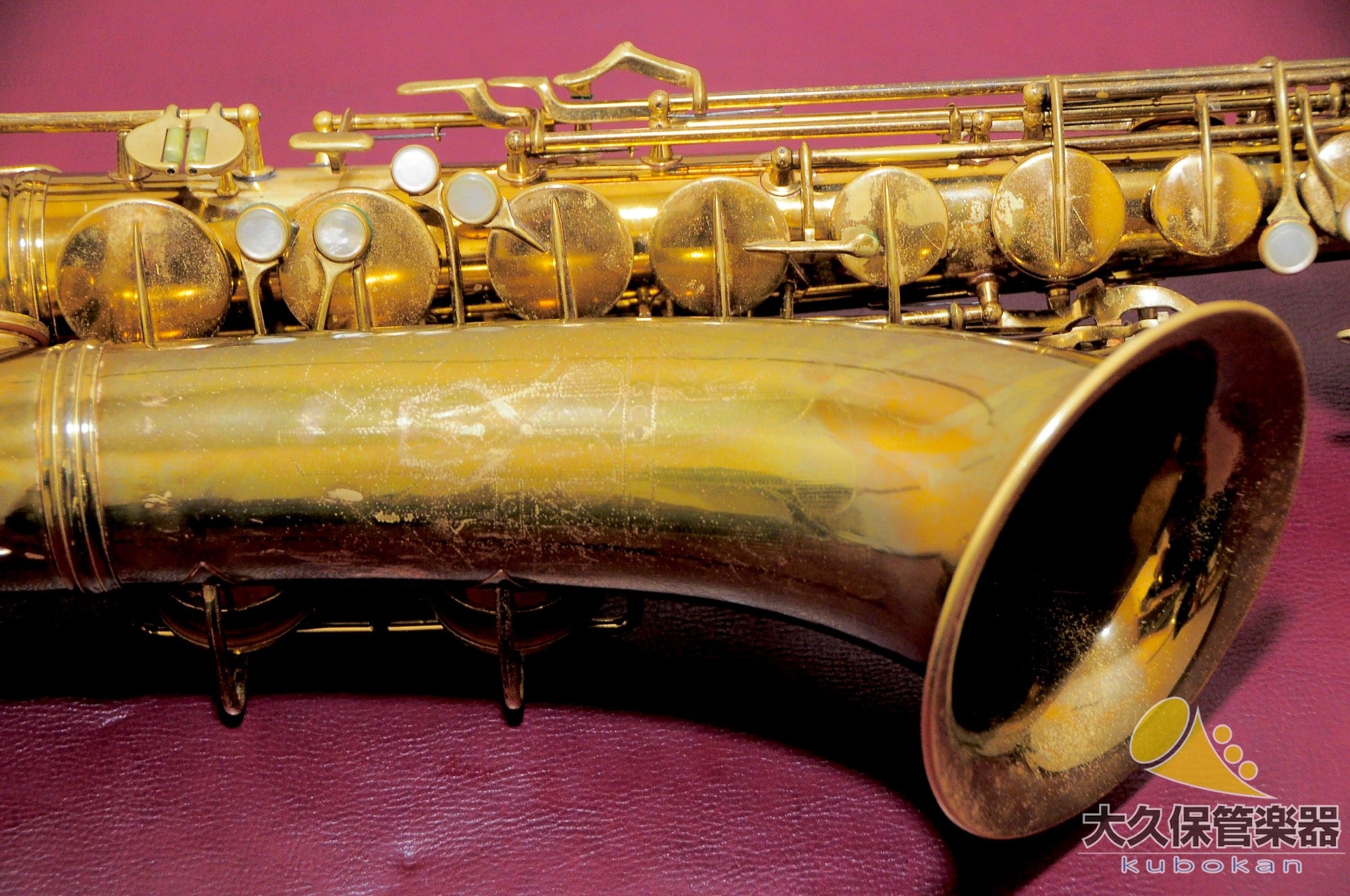 C.G. Corn 10M « Naked Lady » Saxophone ténor