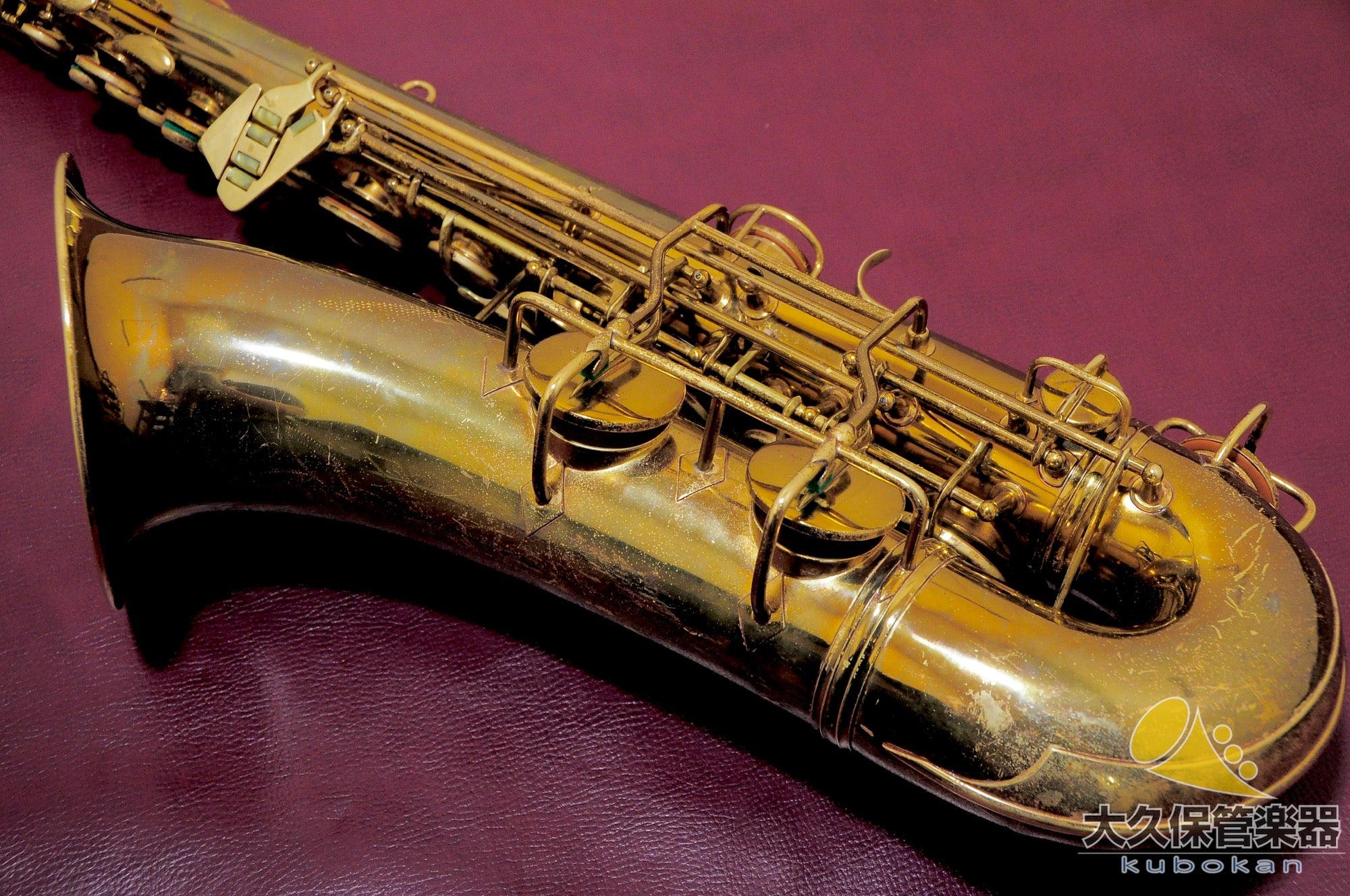 C.G. Corn 10M « Naked Lady » Saxophone ténor