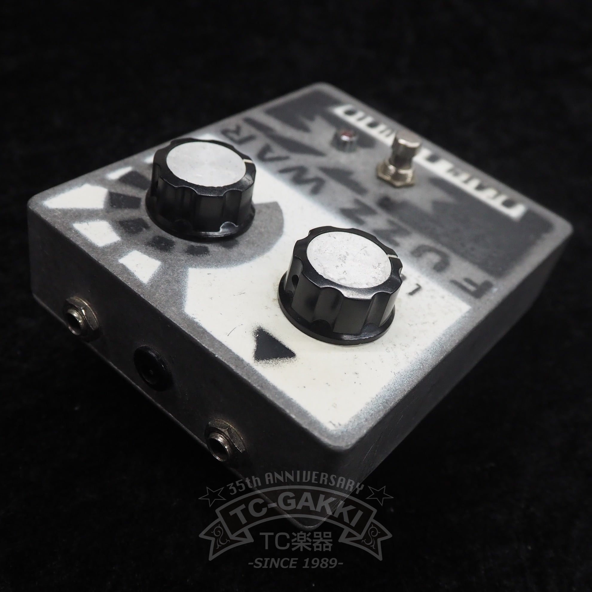 DEATH BY AUDIO FUZZ WAR