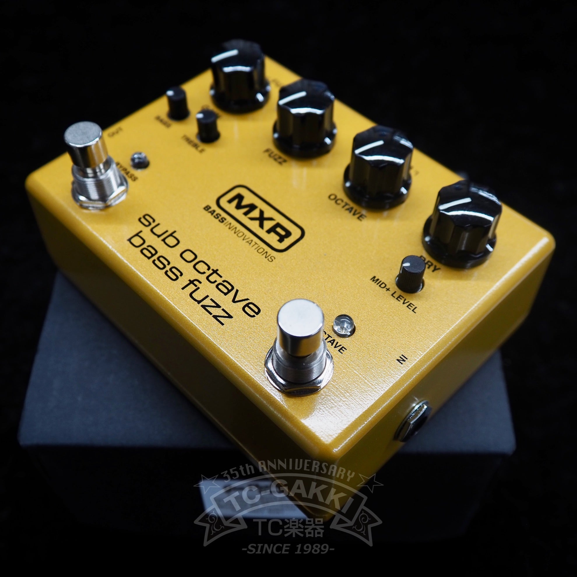 MXR M-287 sub octave bass fuzz