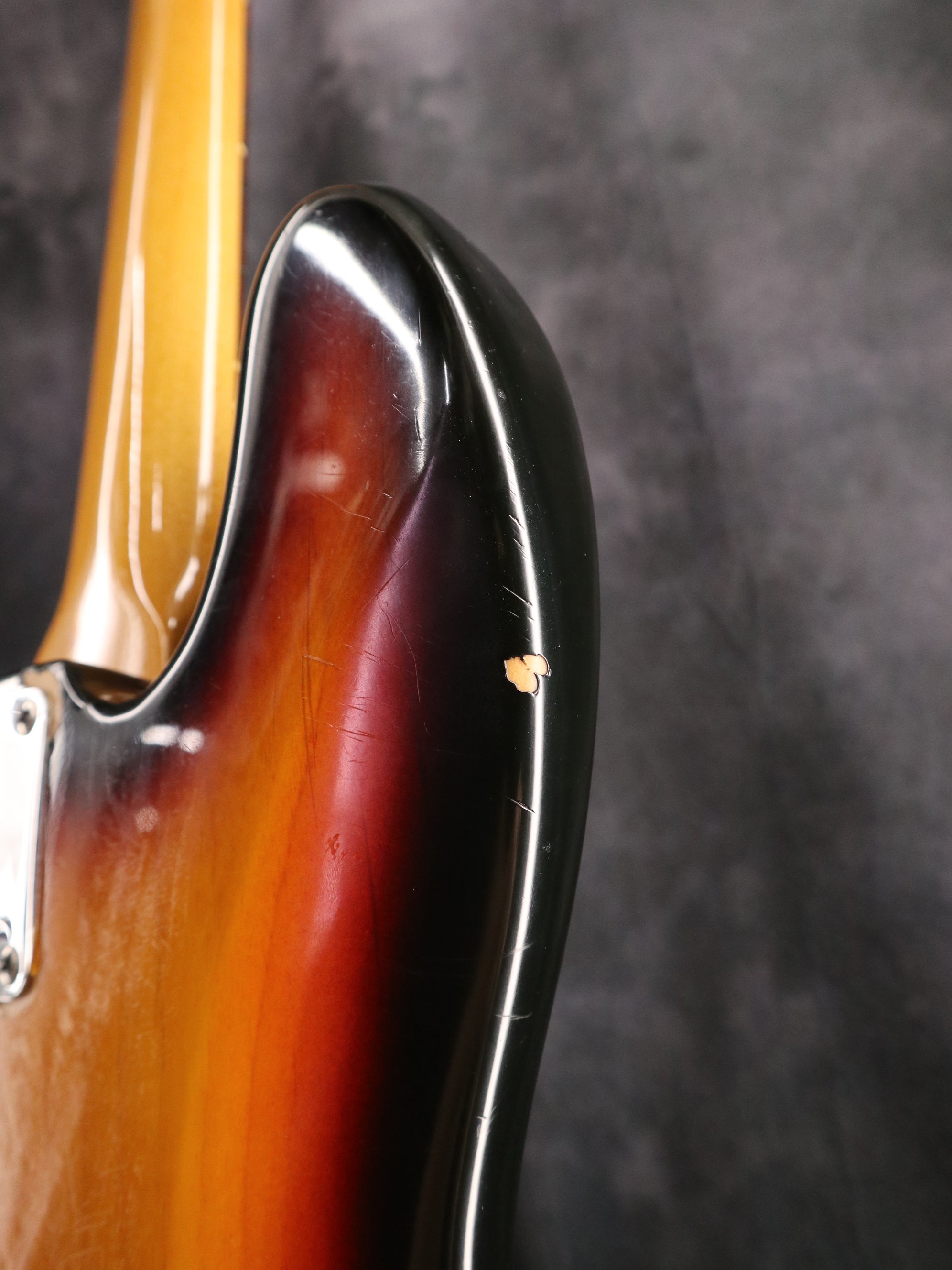 1995 Fender USA American Vintage ‘62 Jazz Bass Stack Knob