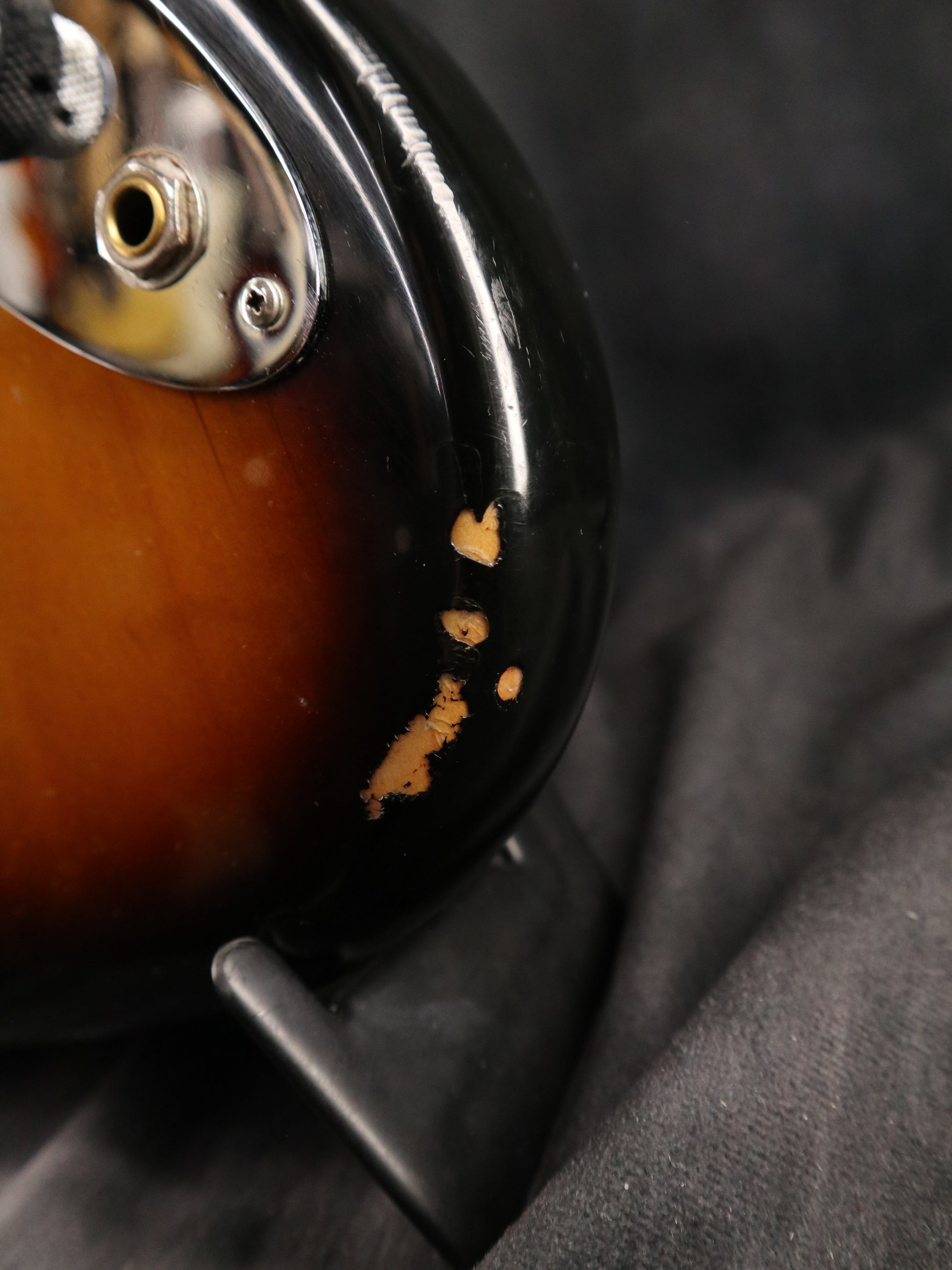 1995 Fender USA American Vintage ‘62 Jazz Bass Stack Knob