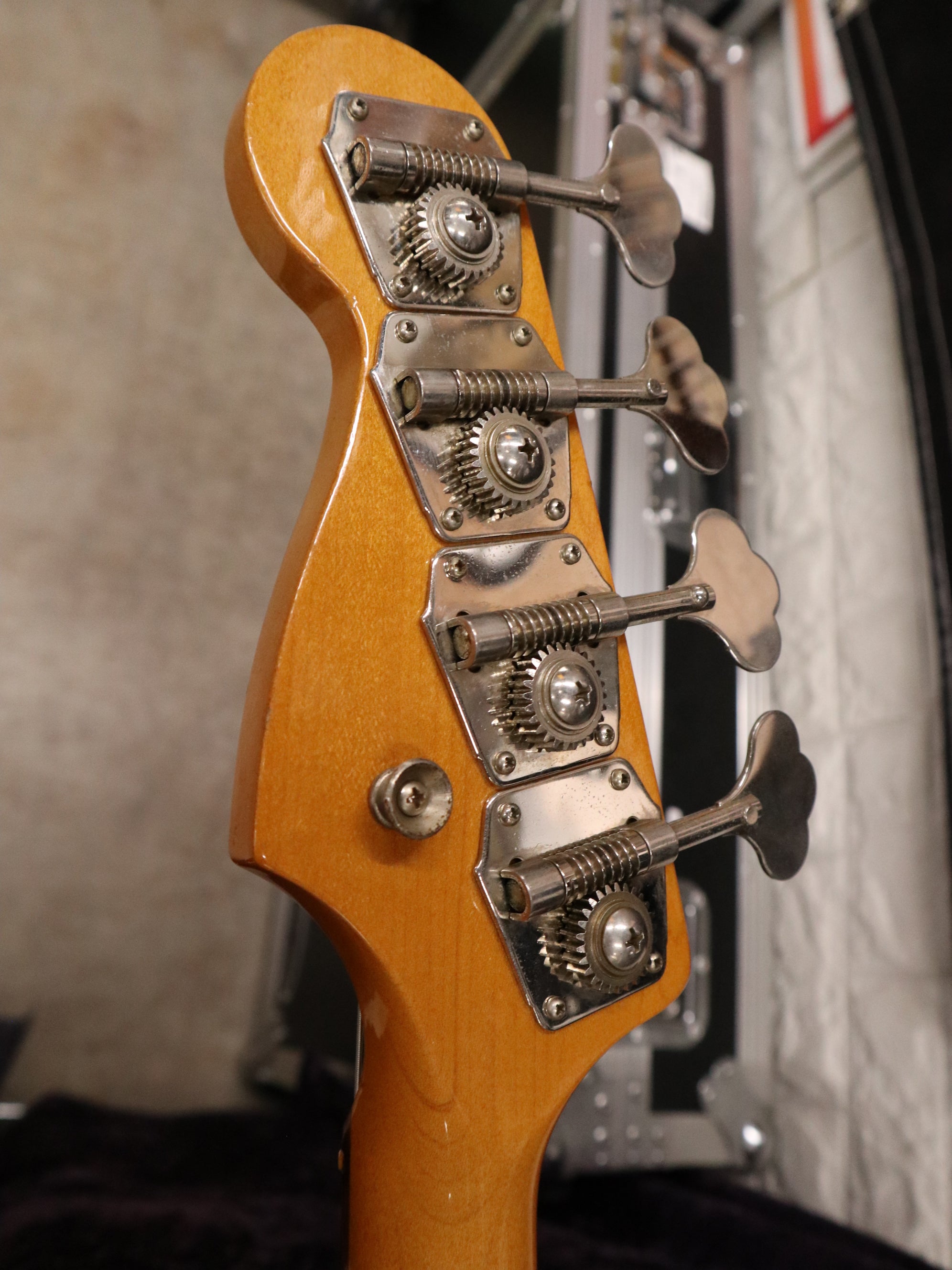 1995 Fender USA American Vintage ‘62 Jazz Bass Stack Knob