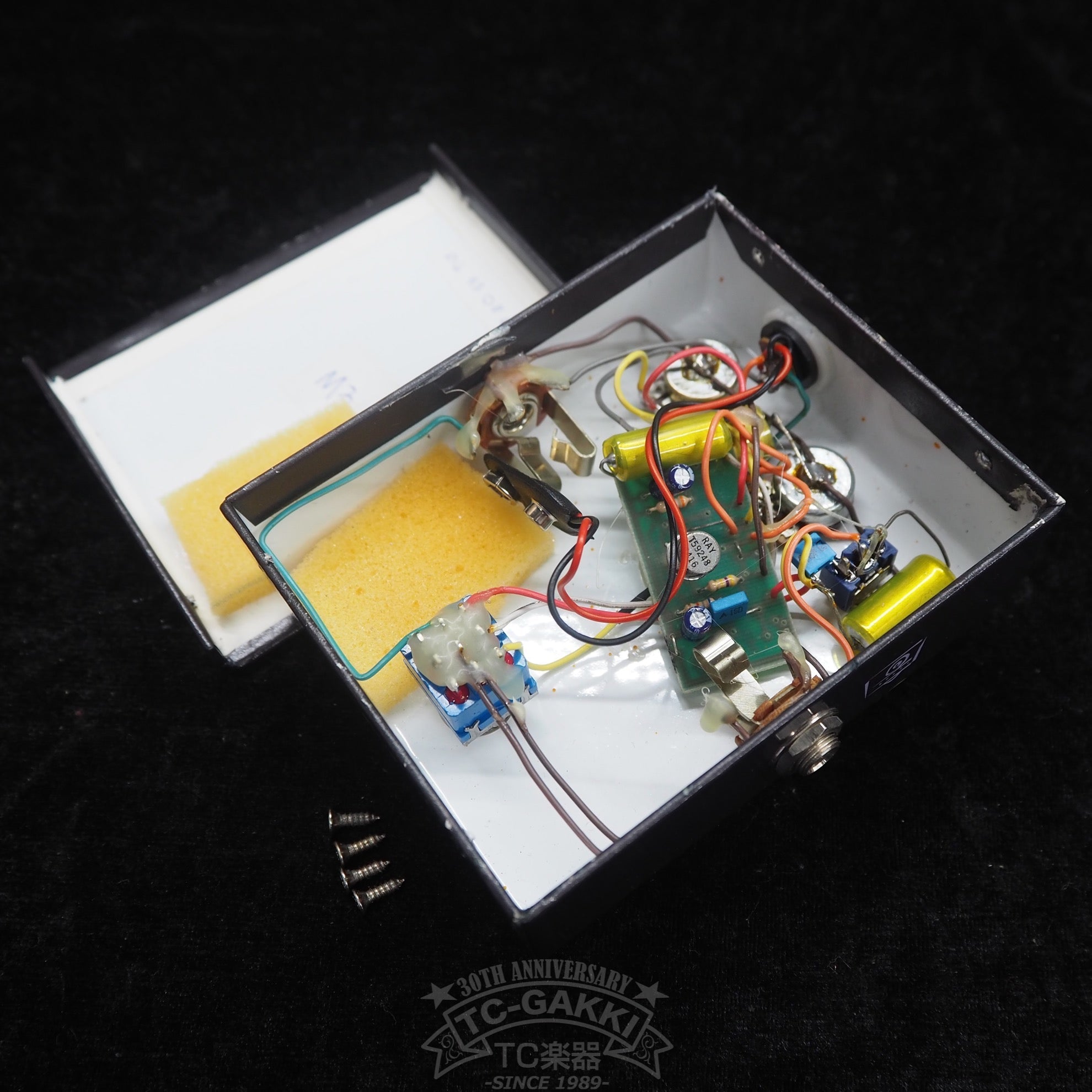 ALIEN BOOSTER - TC楽器 - TCGAKKI