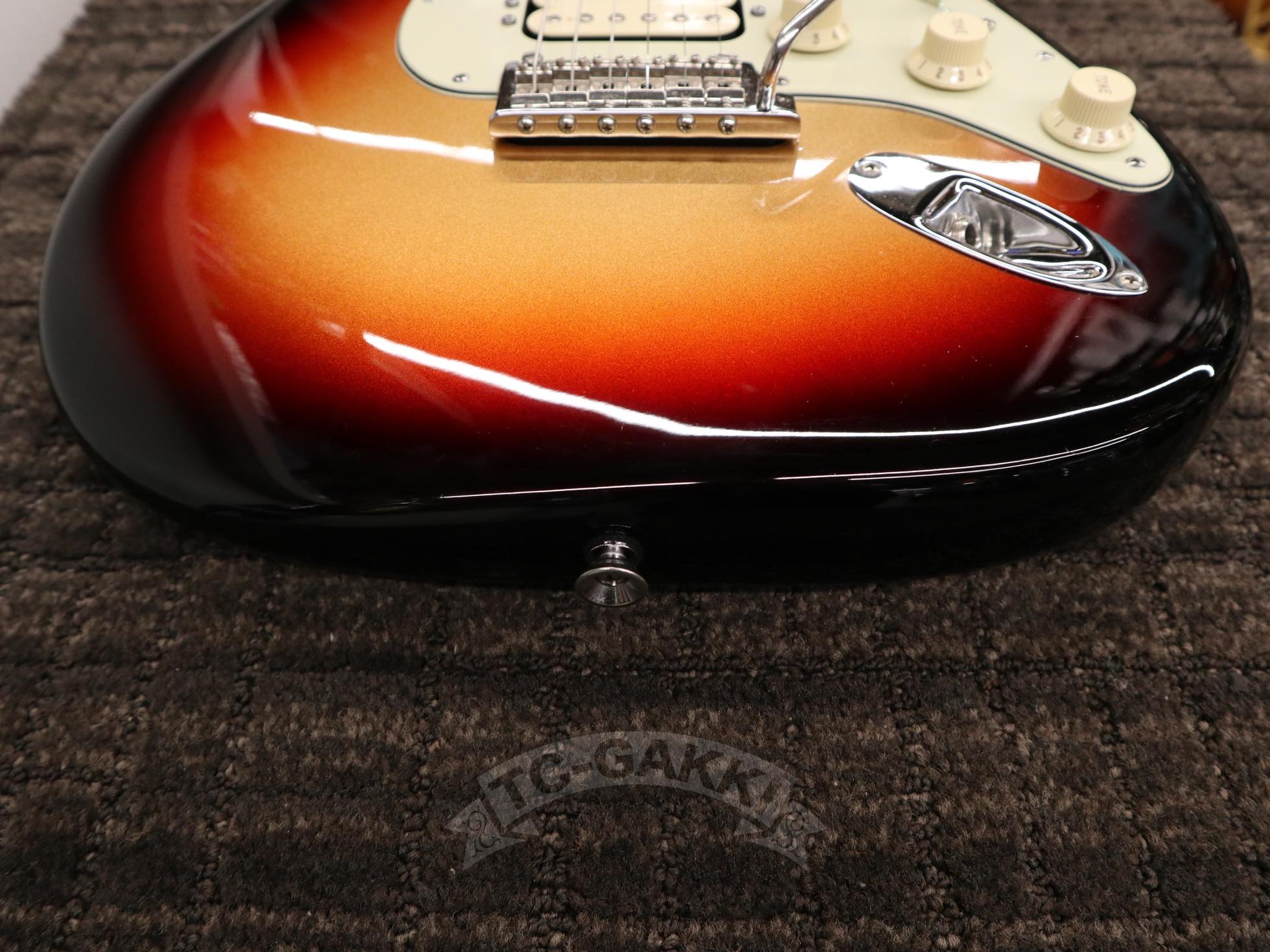 American Deluxe Stratocaster Plus HSS - TC楽器 - TCGAKKI