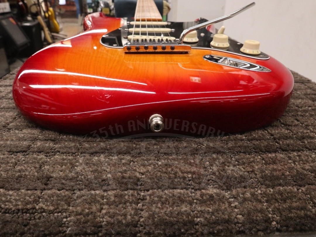 American Ultra LUXE Stratocaster Mod. - TC楽器 - TCGAKKI