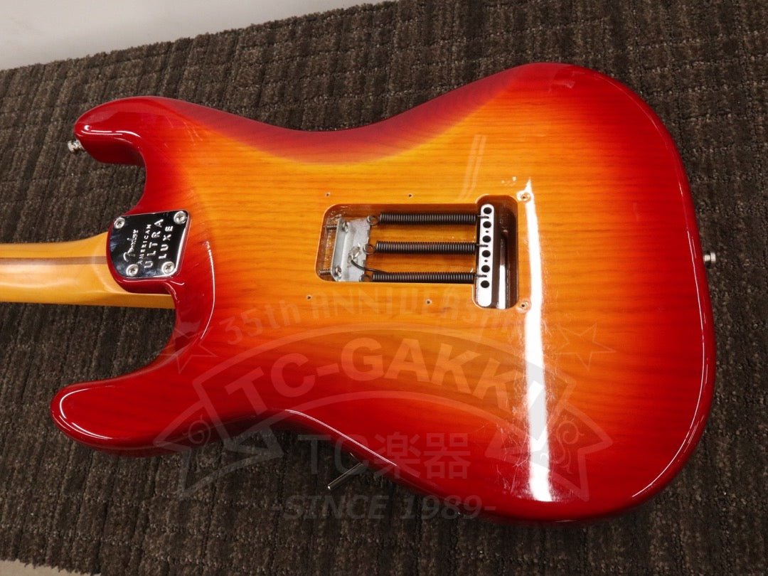 American Ultra LUXE Stratocaster Mod. - TC楽器 - TCGAKKI