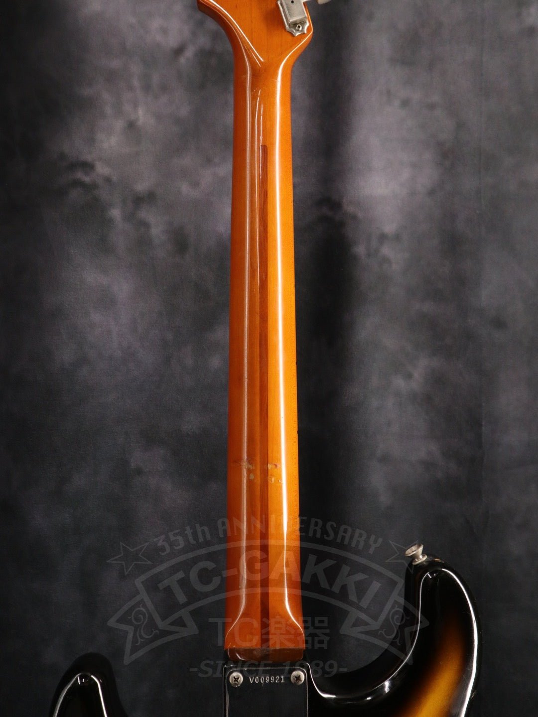 American Vintage '57 Stratocaster - TC楽器 - TCGAKKI