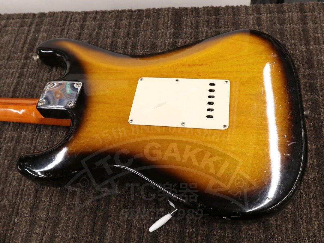 American Vintage '57 Stratocaster - TC楽器 - TCGAKKI