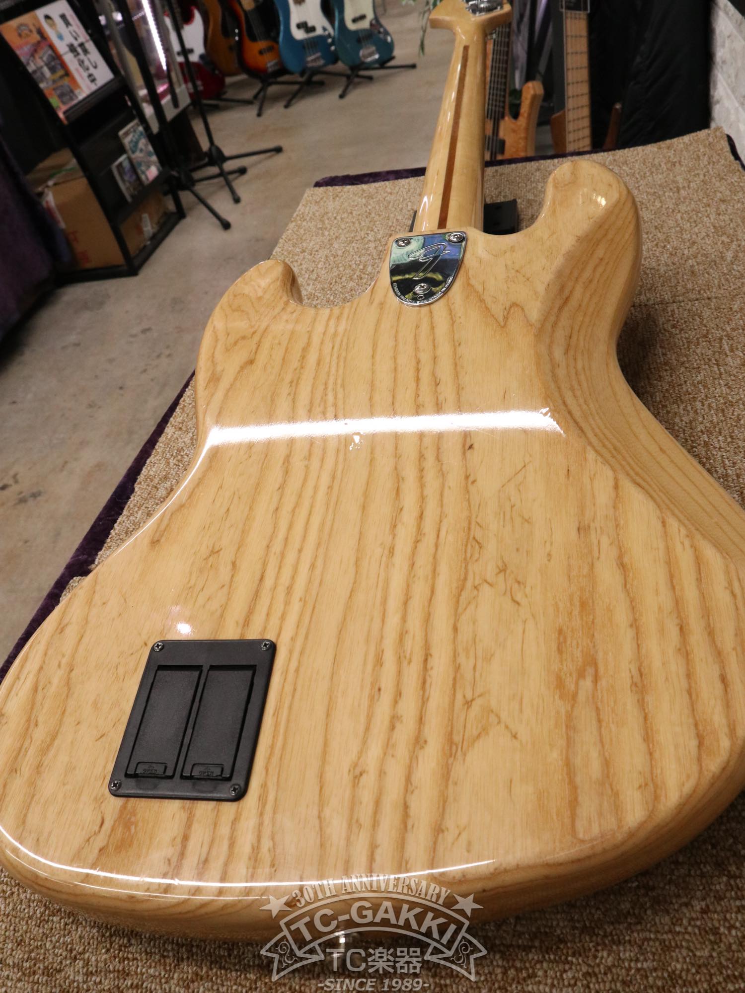 American Vintage '75 Jazz Bass Mod. - TC楽器 - TCGAKKI