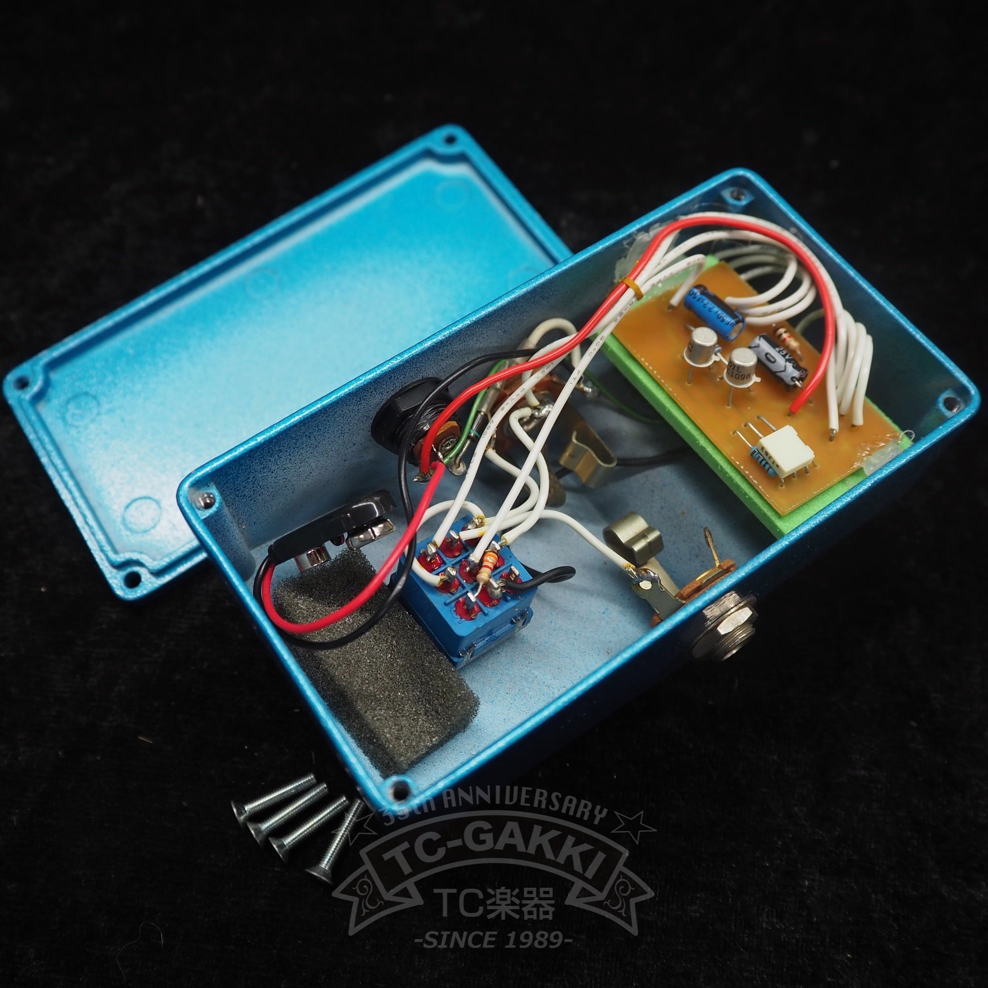 BC - 109B FUZZ - TC楽器 - TCGAKKI