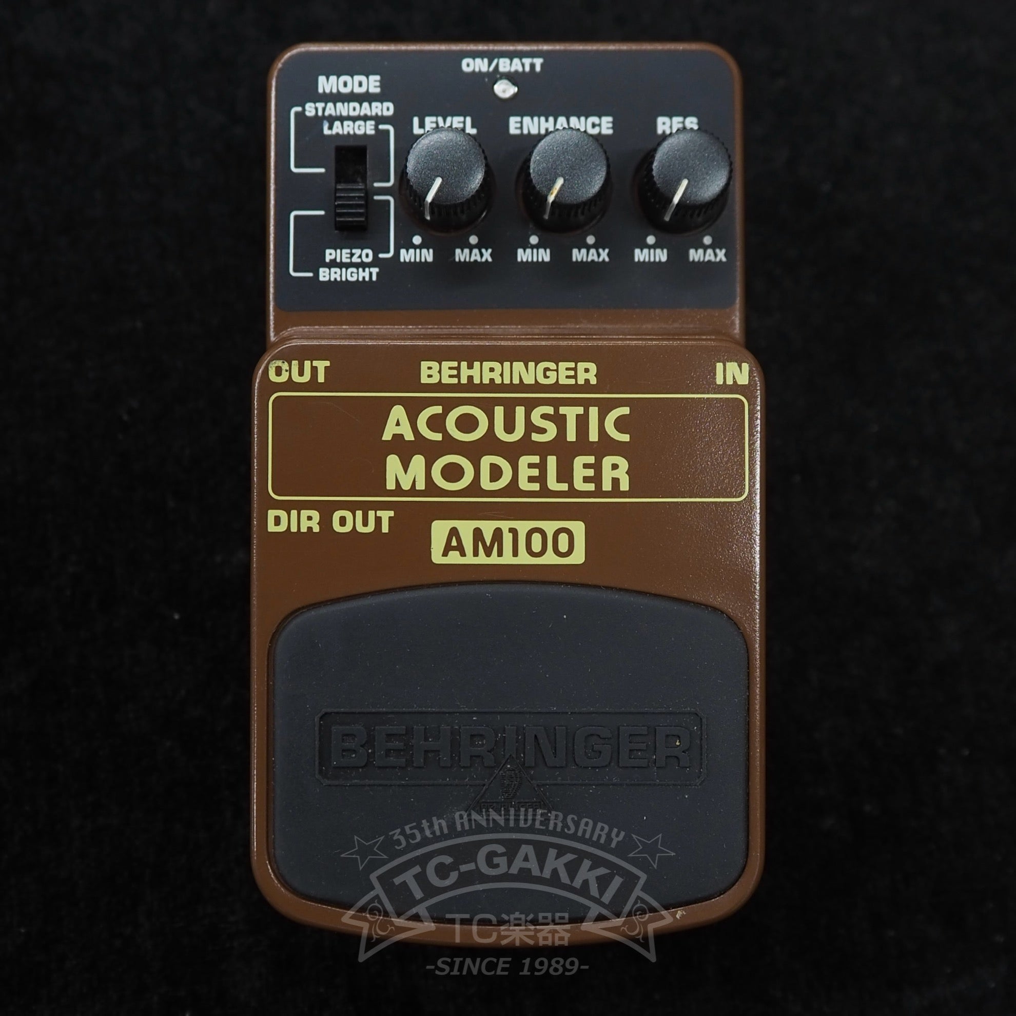 BEHRINGER AM100 ACOUSTIC MODELER - TC楽器 - TCGAKKI