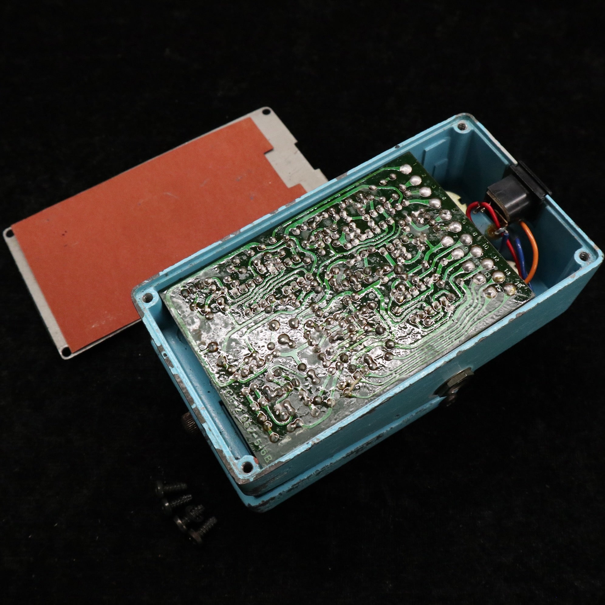 BOSS CE-2 Chorus (Silver Screw/JAPAN) - TC楽器 - TCGAKKI