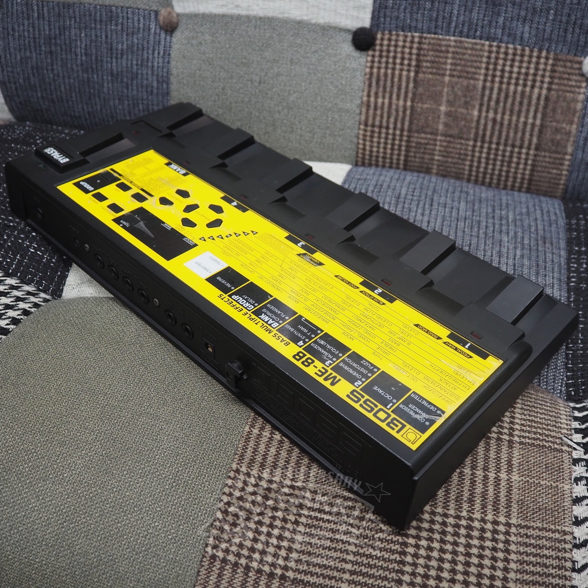 BOSS ME-8B GUITAR MULTIPLE EFFECTS - TC楽器 - TCGAKKI