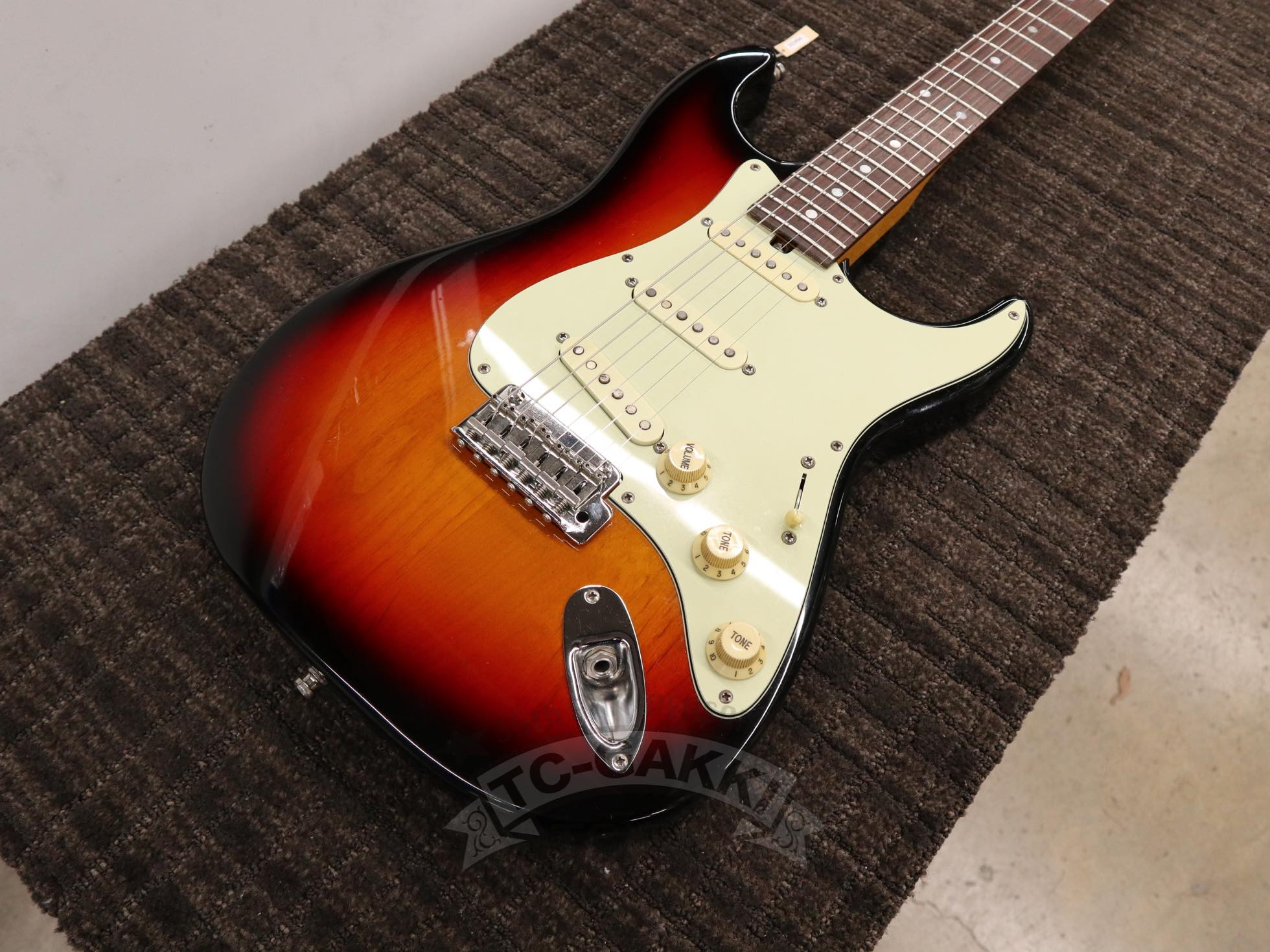 Bottom's Up Vintage - TC楽器 - TCGAKKI