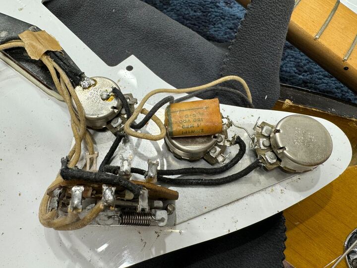 1958 STRATOCASTER Fresno / Arce