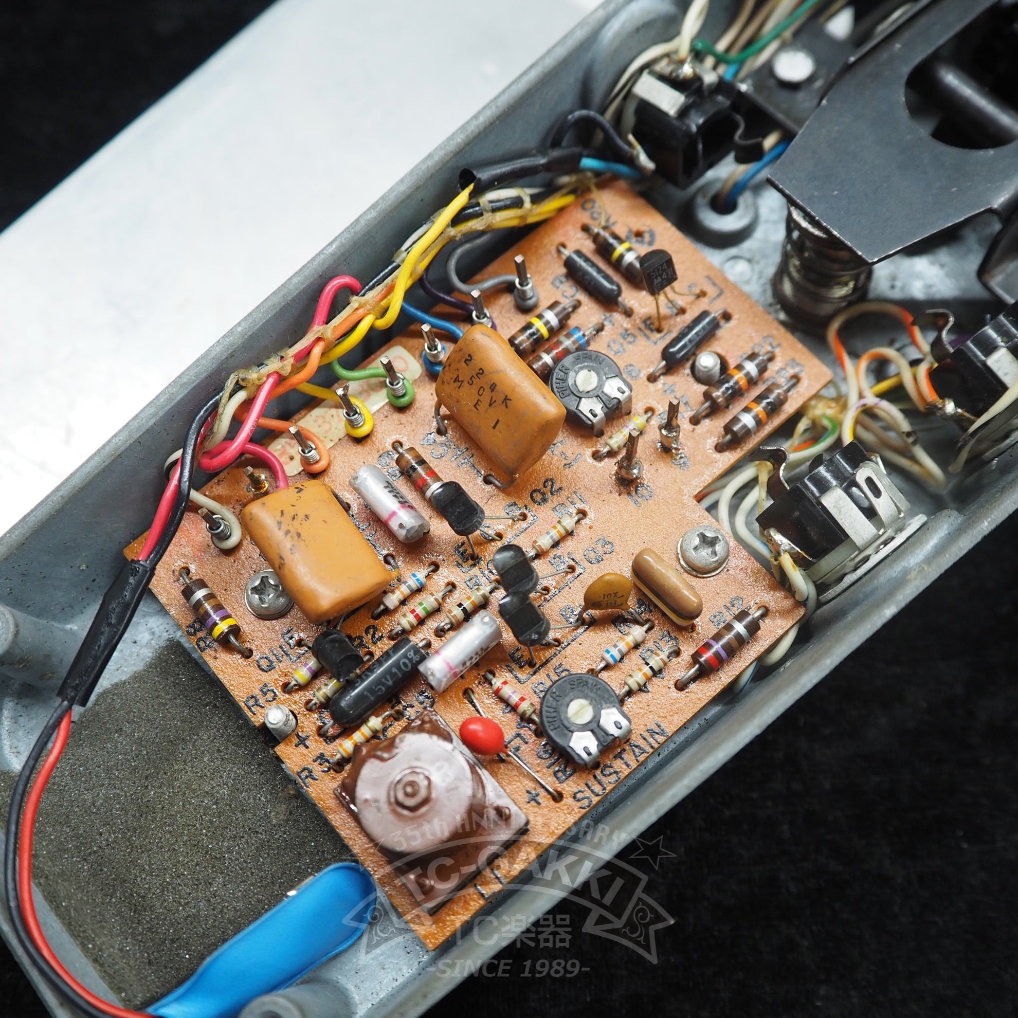 CRY - BABY STEREO FUZZ - WAH MODEL 9 - 3701 - TC楽器 - TCGAKKI