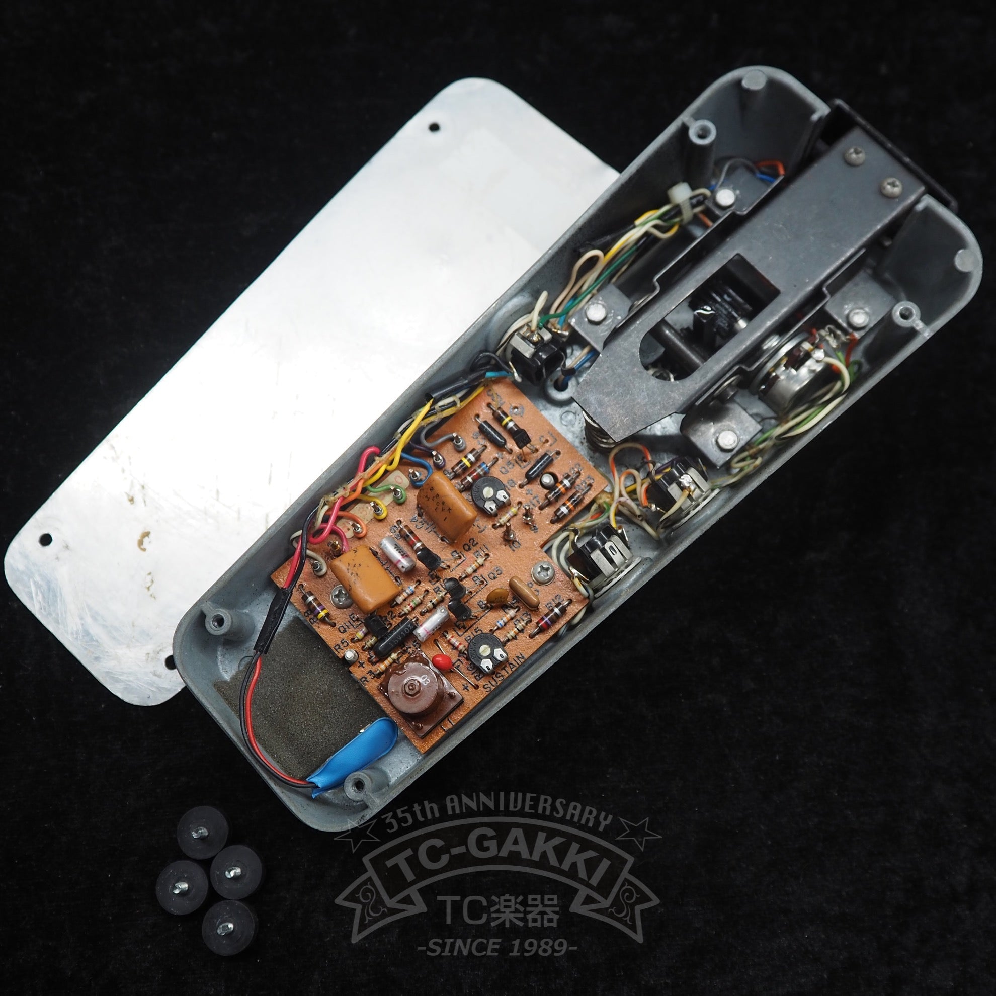 CRY - BABY STEREO FUZZ - WAH MODEL 9 - 3701 - TC楽器 - TCGAKKI