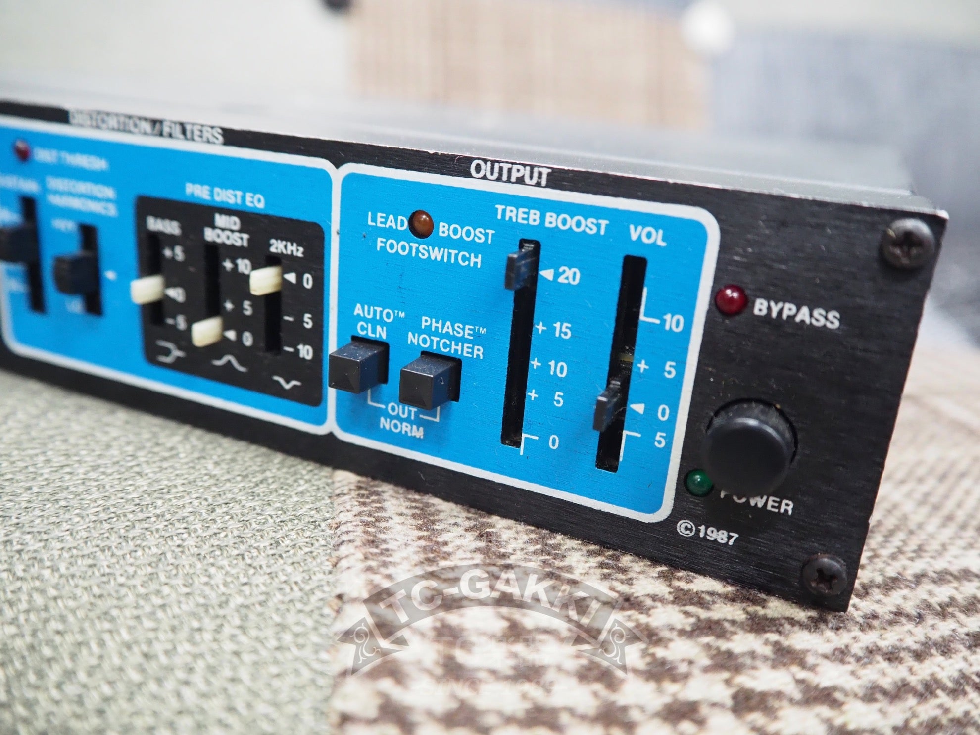 DISTORTION GENERATOR MODEL 100 - TC楽器 - TCGAKKI