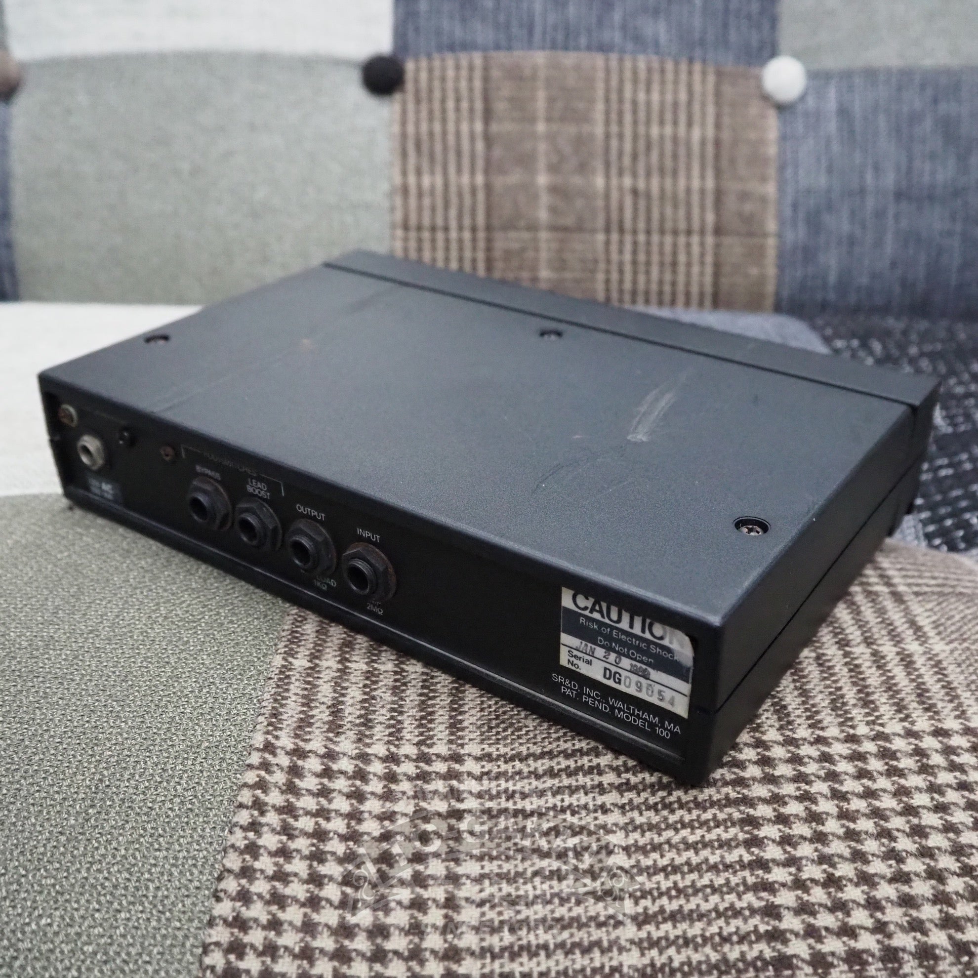 DISTORTION GENERATOR MODEL 100 - TC楽器 - TCGAKKI